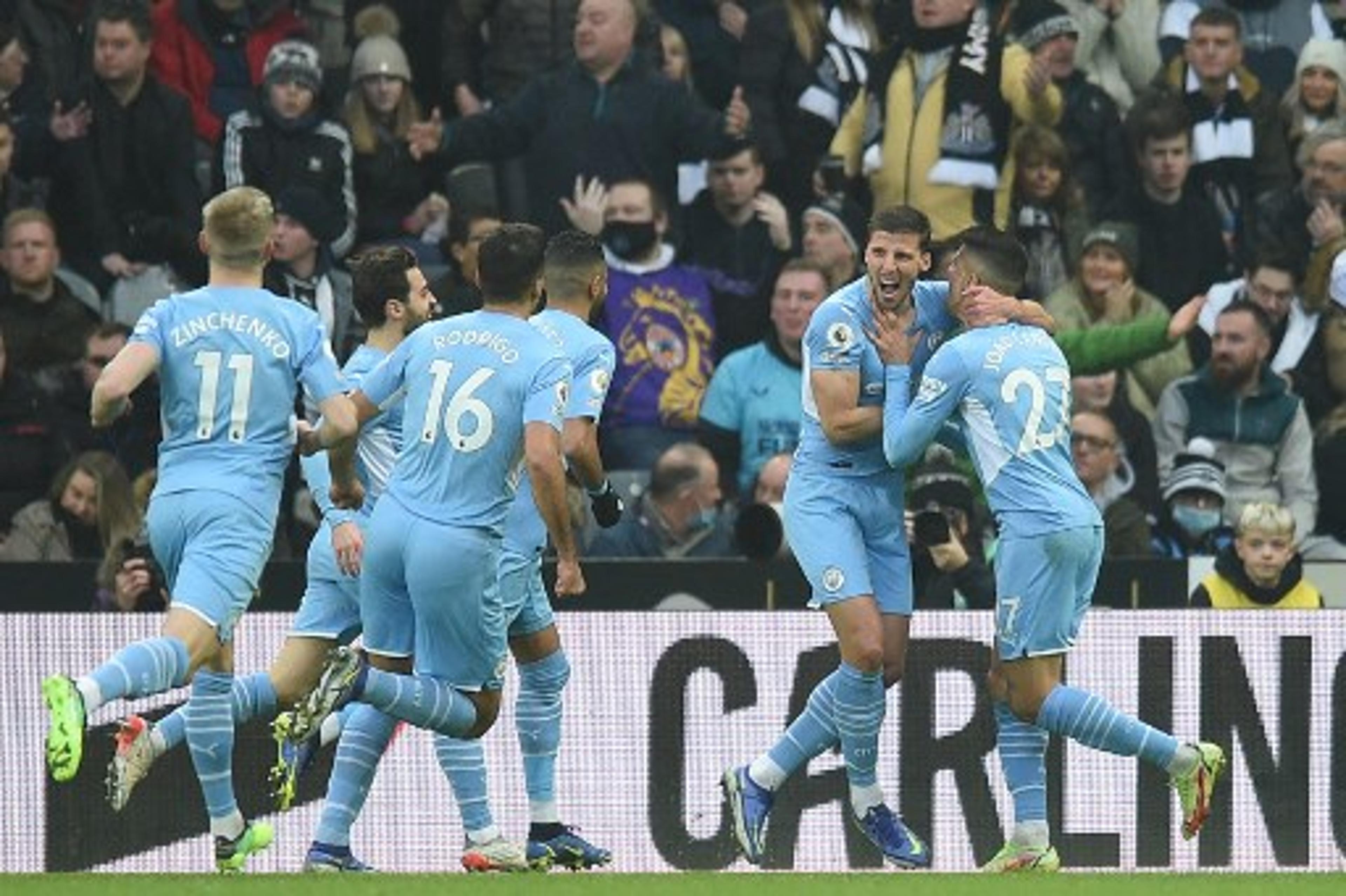 Manchester City conquista grande vitória sobre o Newcastle e segue na ponta da Premier League