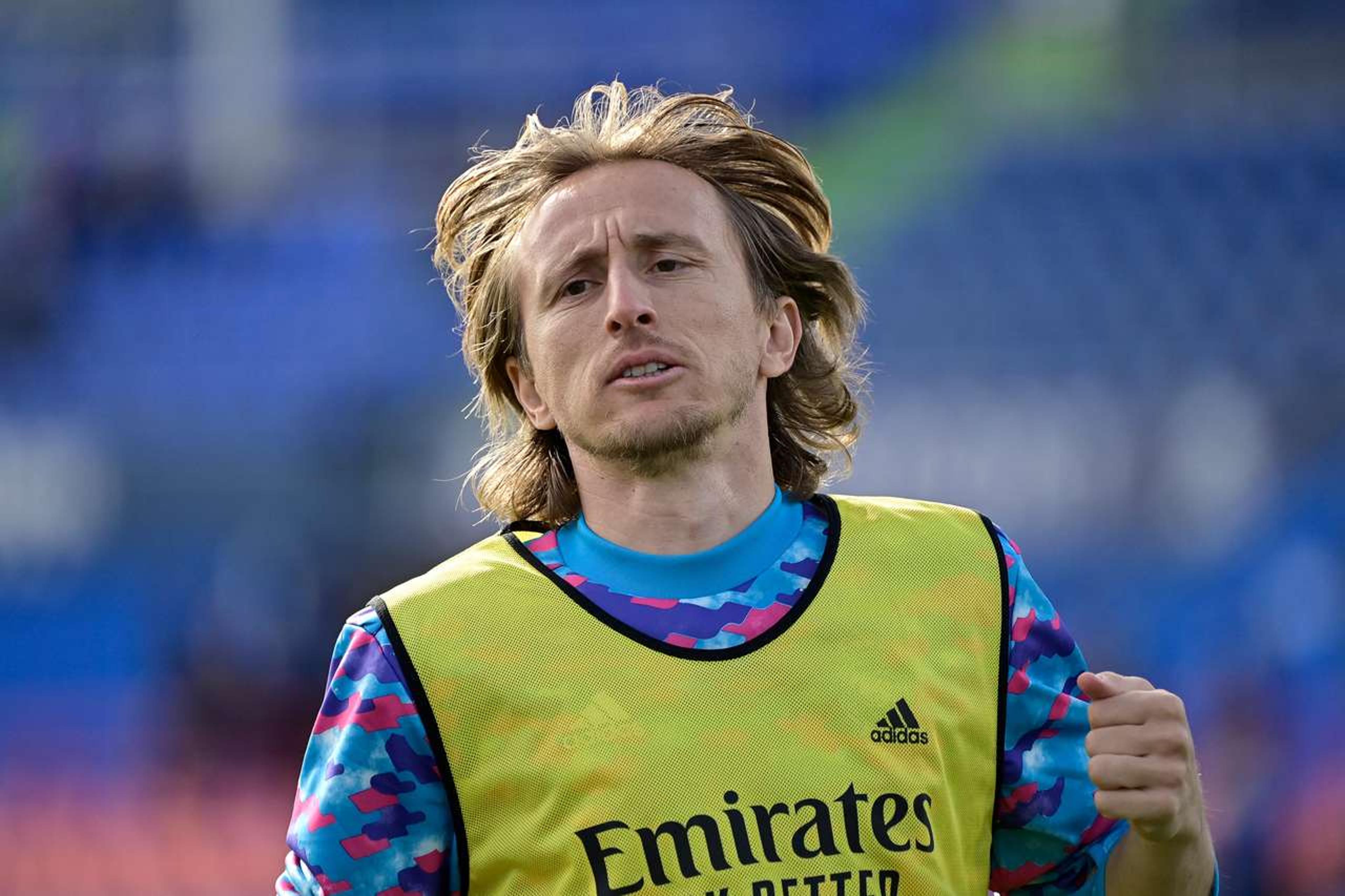 Real Madrid acerta a renovação de Luka Modric por mais um ano