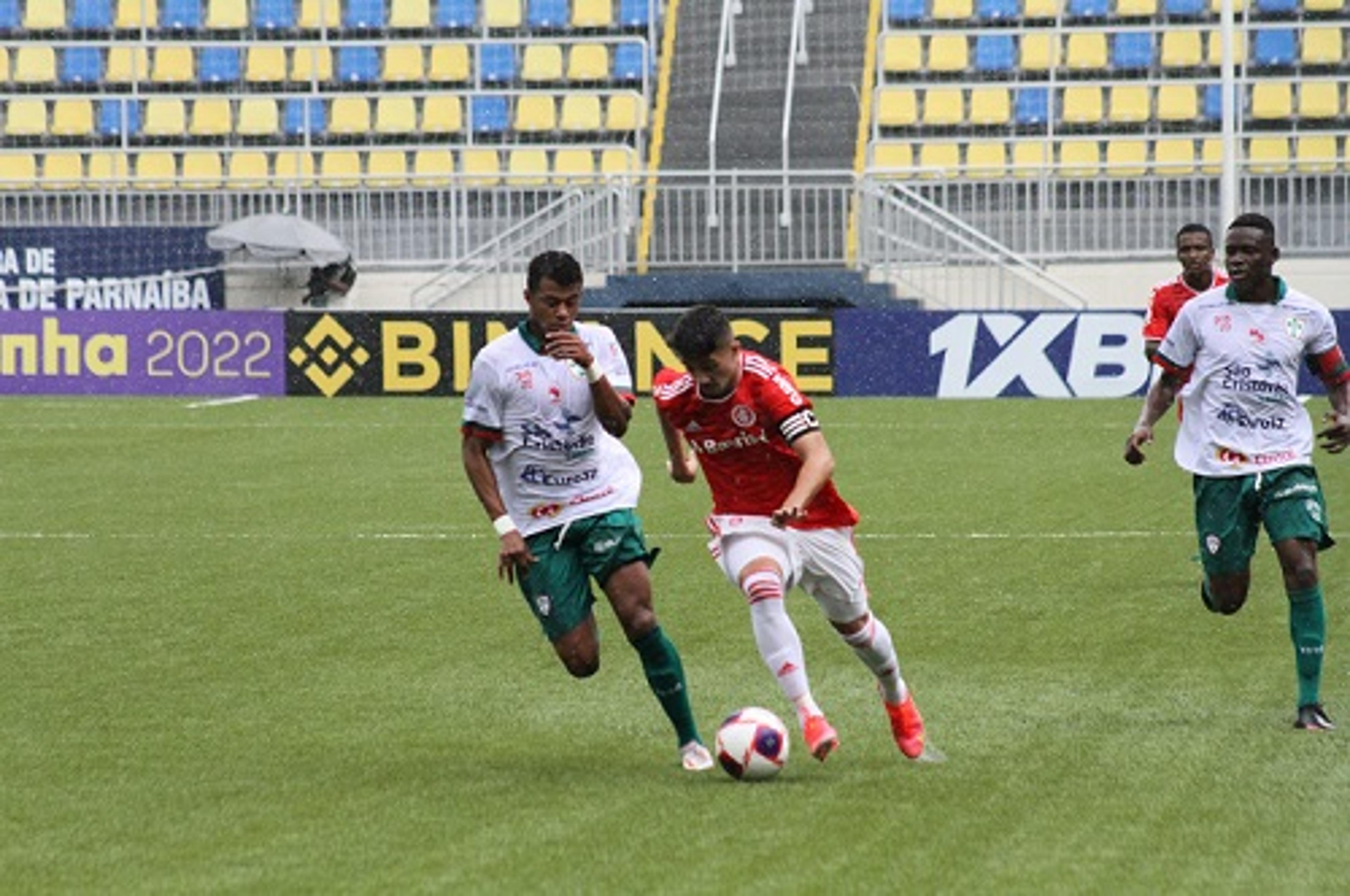 Atual campeão, Internacional elimina a Portuguesa nos pênaltis e avança às oitavas de final da Copinha