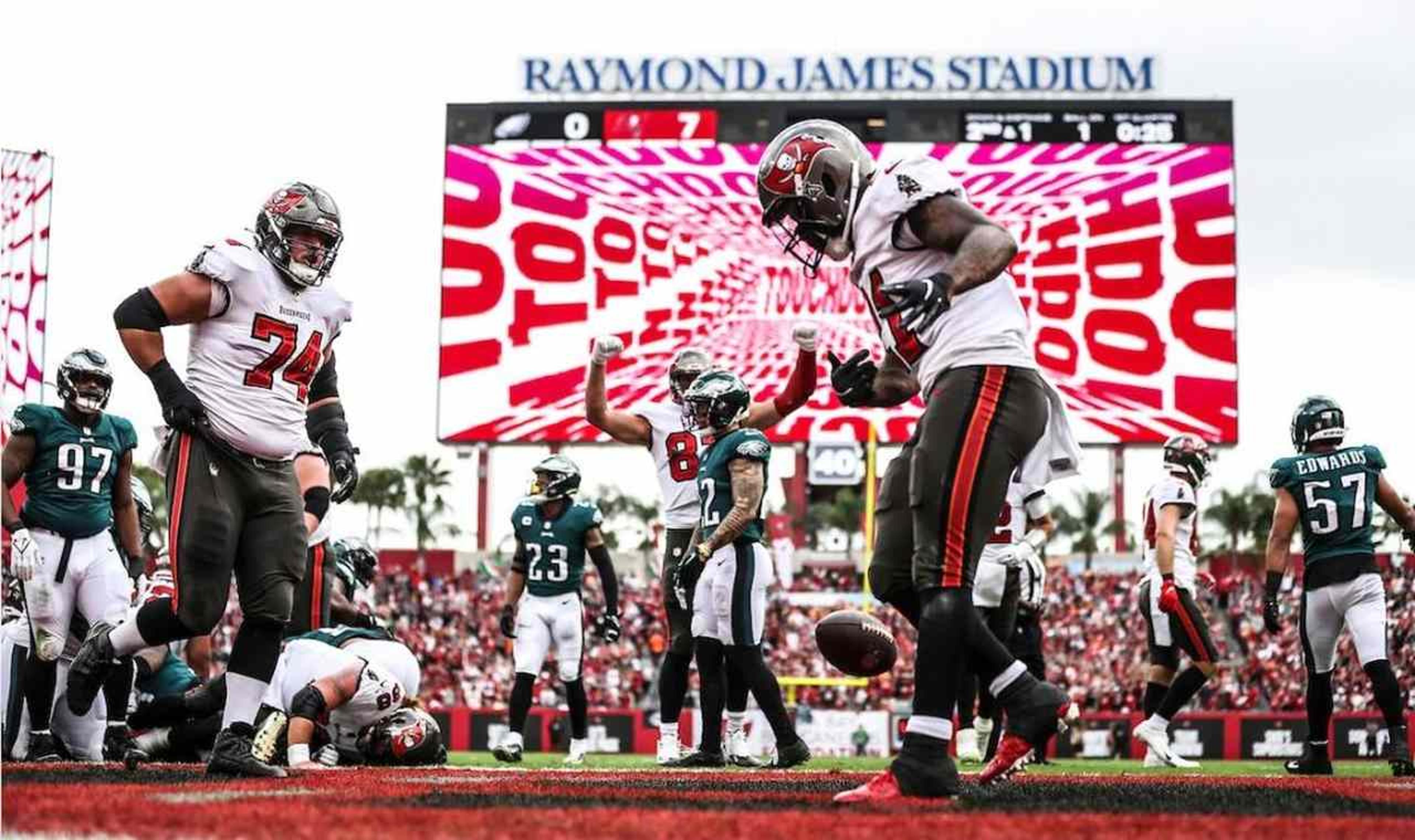 Tampa Bay Buccaneers abate o Philadelphia Eagles e vai com moral para o Divisional Round