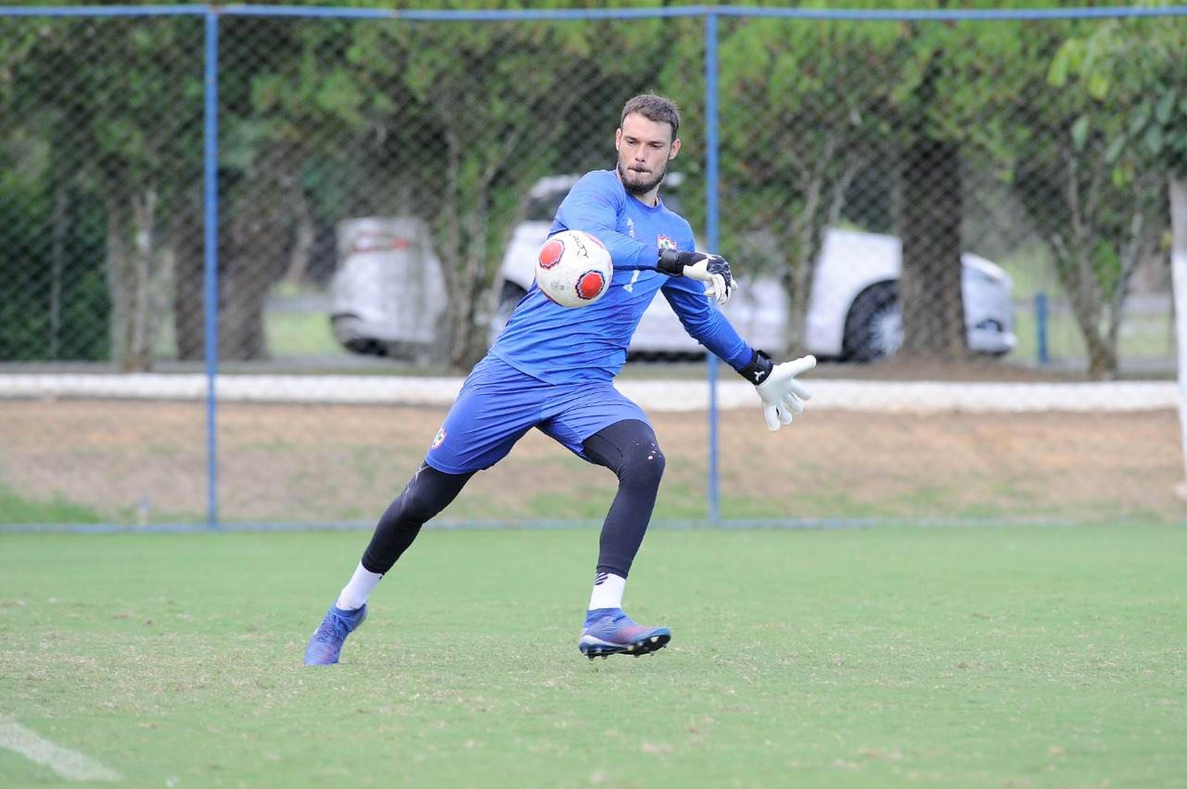 Goleiro Thomazella afirma em busca da Portuguesa pelo acesso à elite do Paulistão