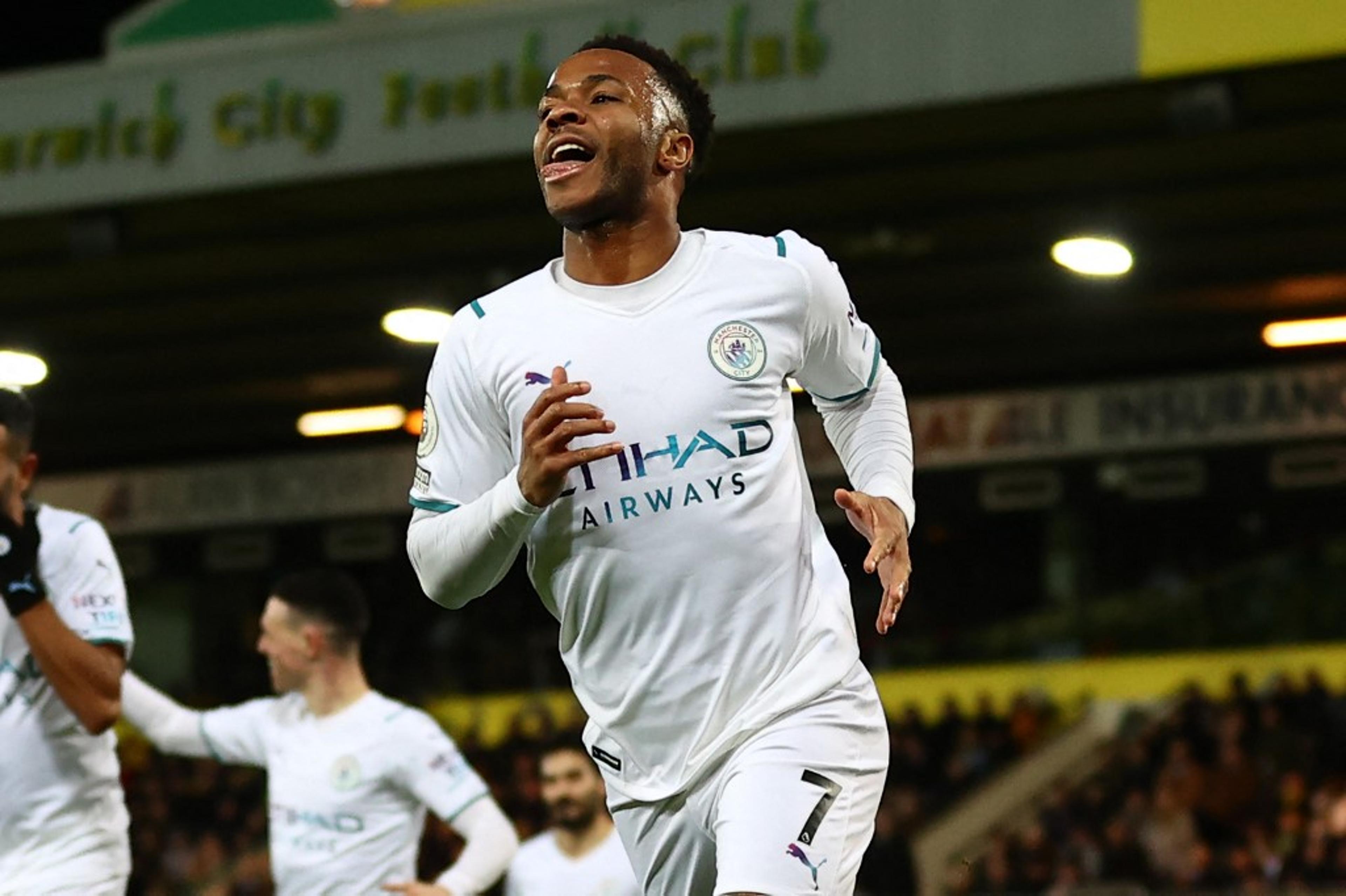 Com três de Sterling, Manchester City goleia o Norwich pela Premier League