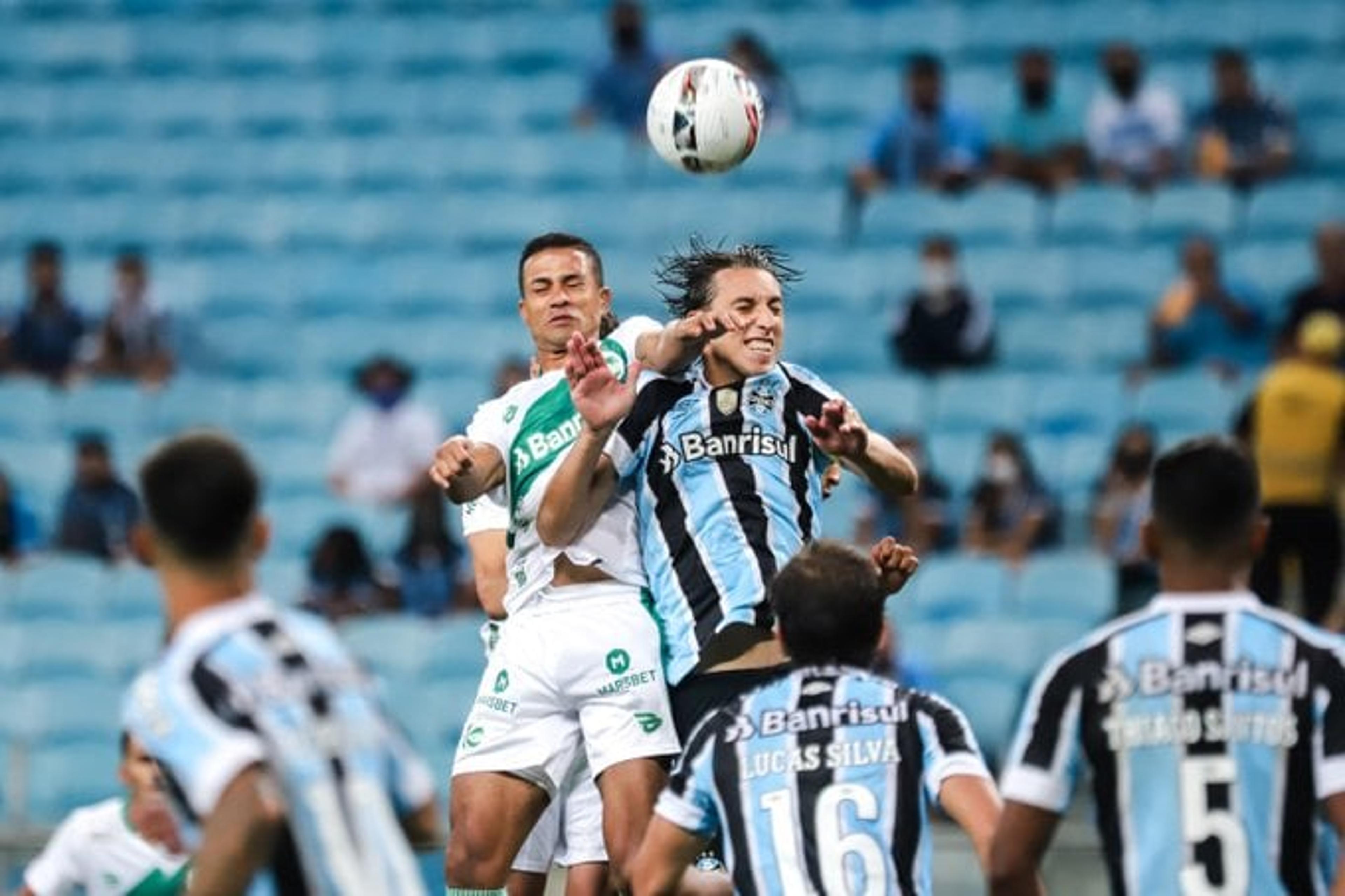 Com gol no fim, Grêmio busca o empate contra o Juventude