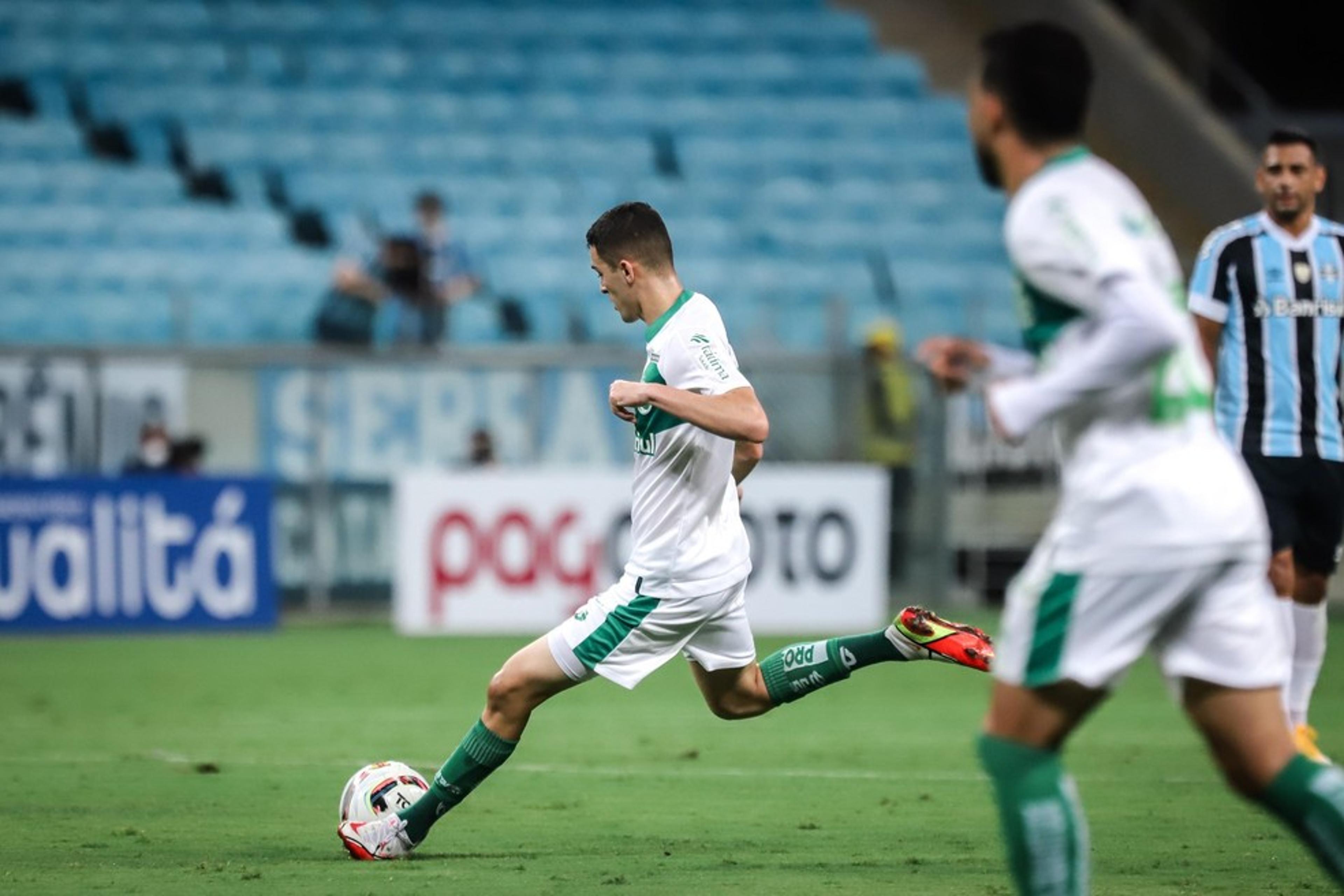 Cria da base do Juventude deixa boa impressão em estreia como profissional