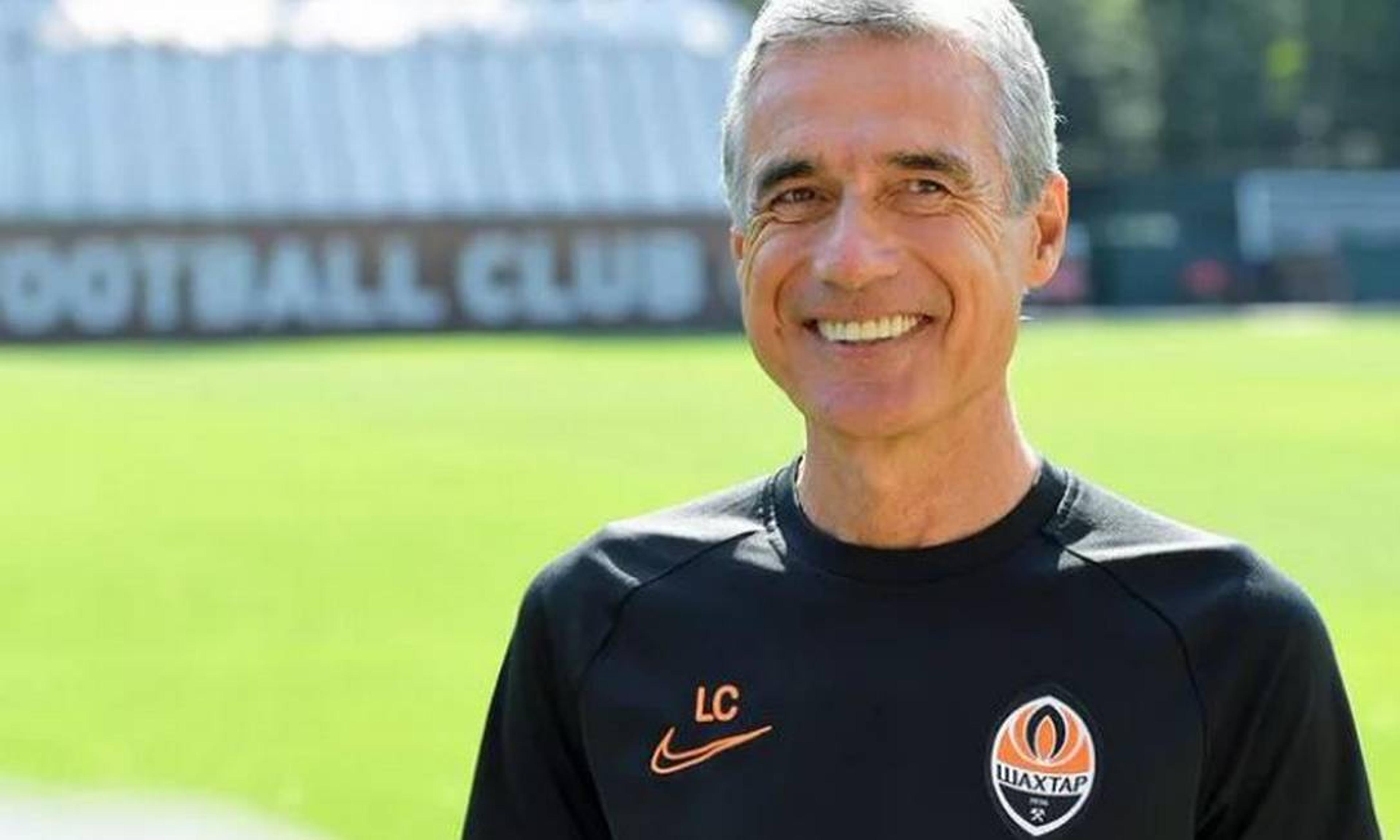 Empresário de Luis Castro está no Brasil, e Corinthians está otimista por anúncio neste fim de semana