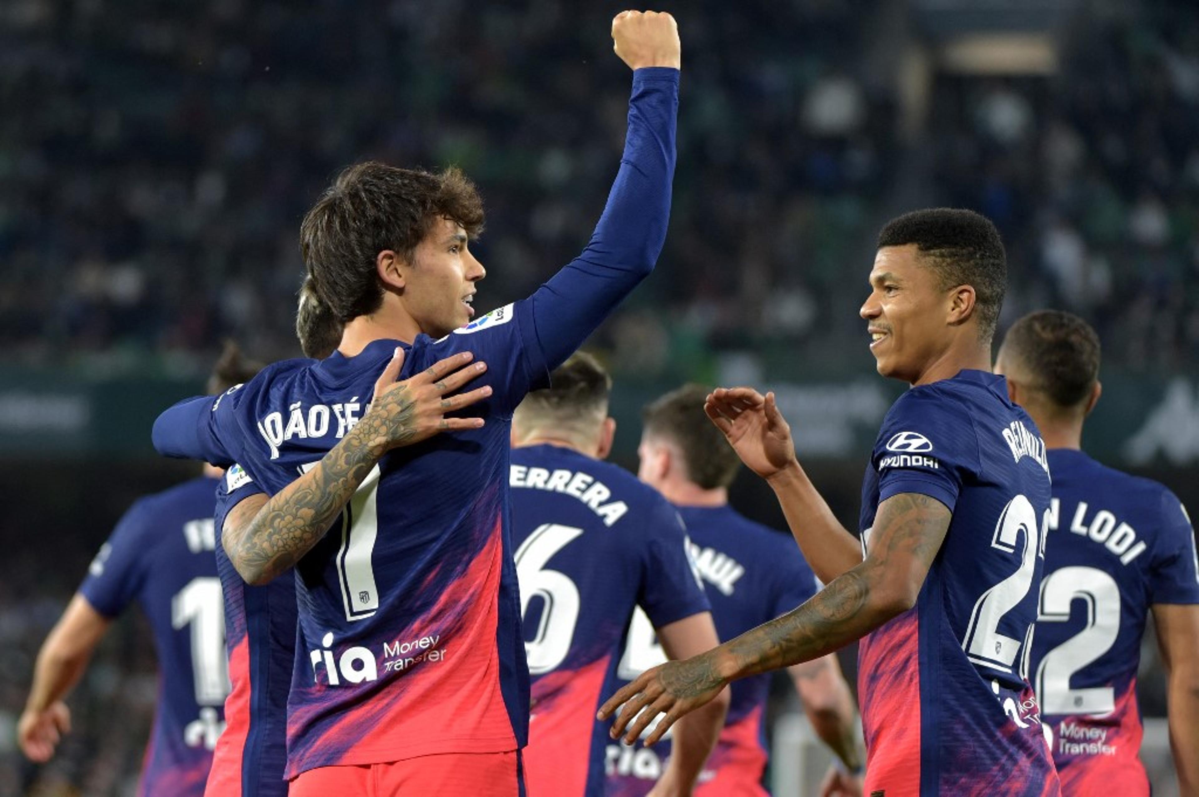 João Félix marca dois gols, Atlético de Madrid vence Real Betis e avança para o G4 da La Liga