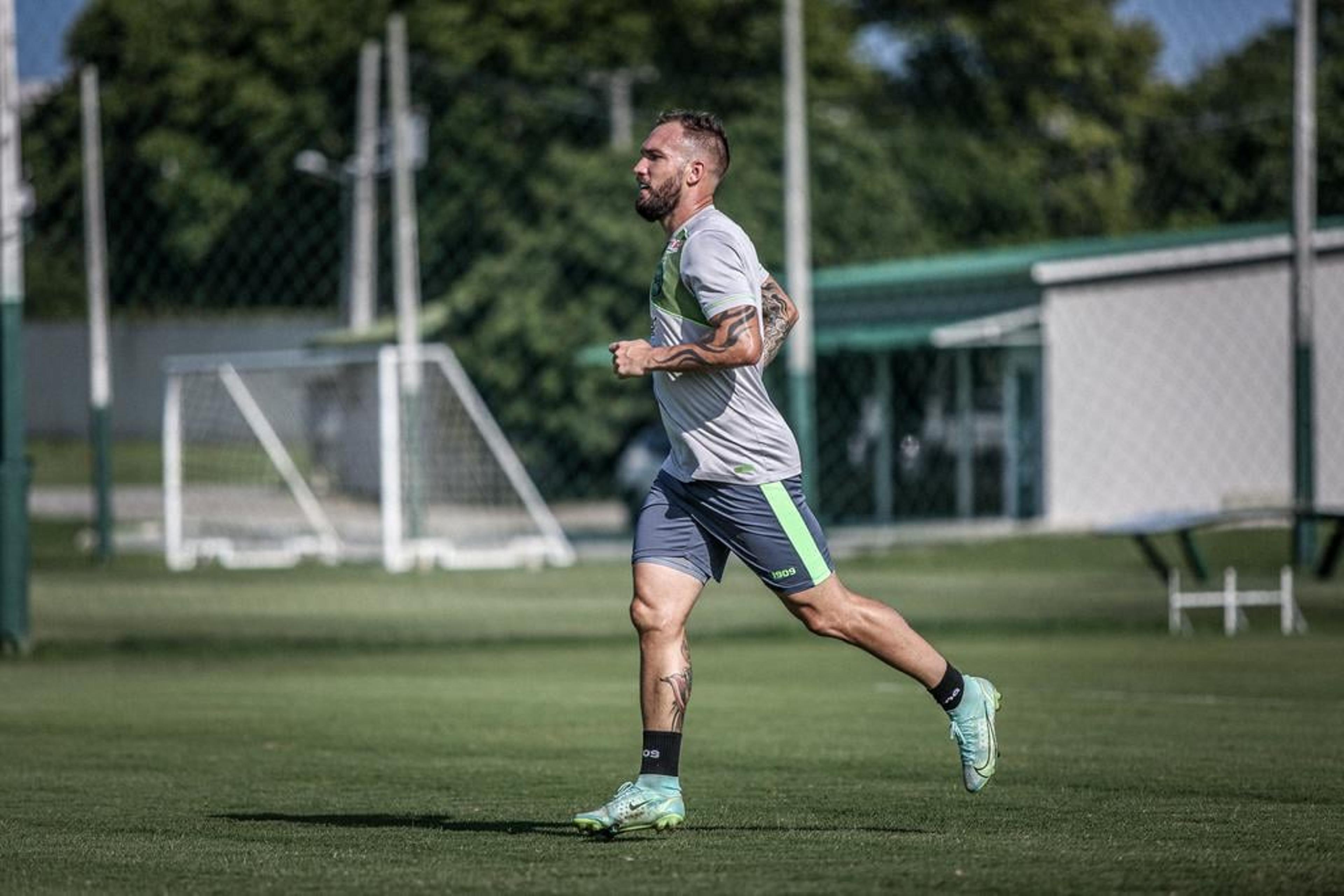 Willian Farias quer dois grandes jogos com o Maringá nas finais do Paranaense