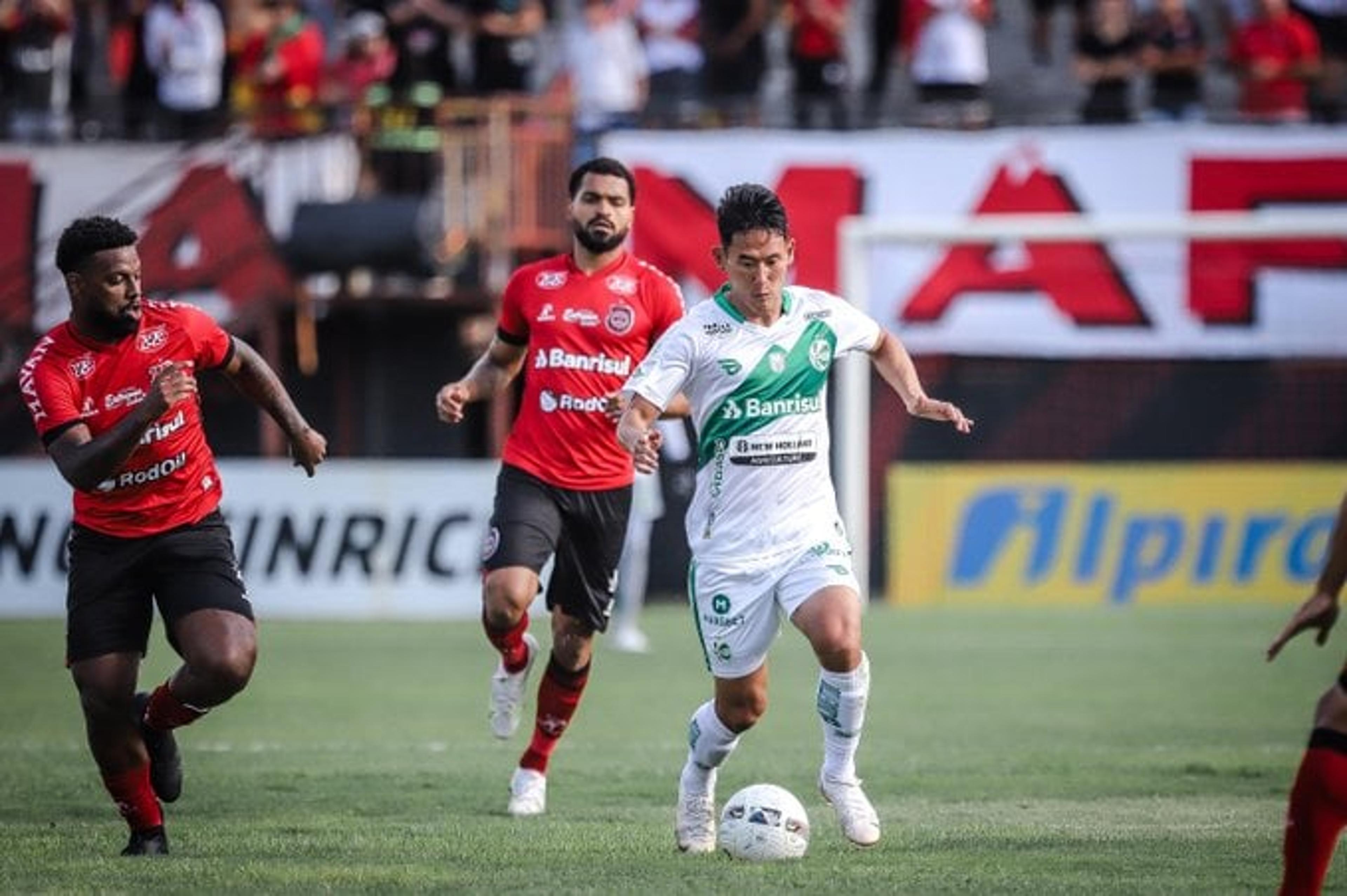 Brasil de Pelotas vence Juventude e garante vaga na semifinal do Gauchão