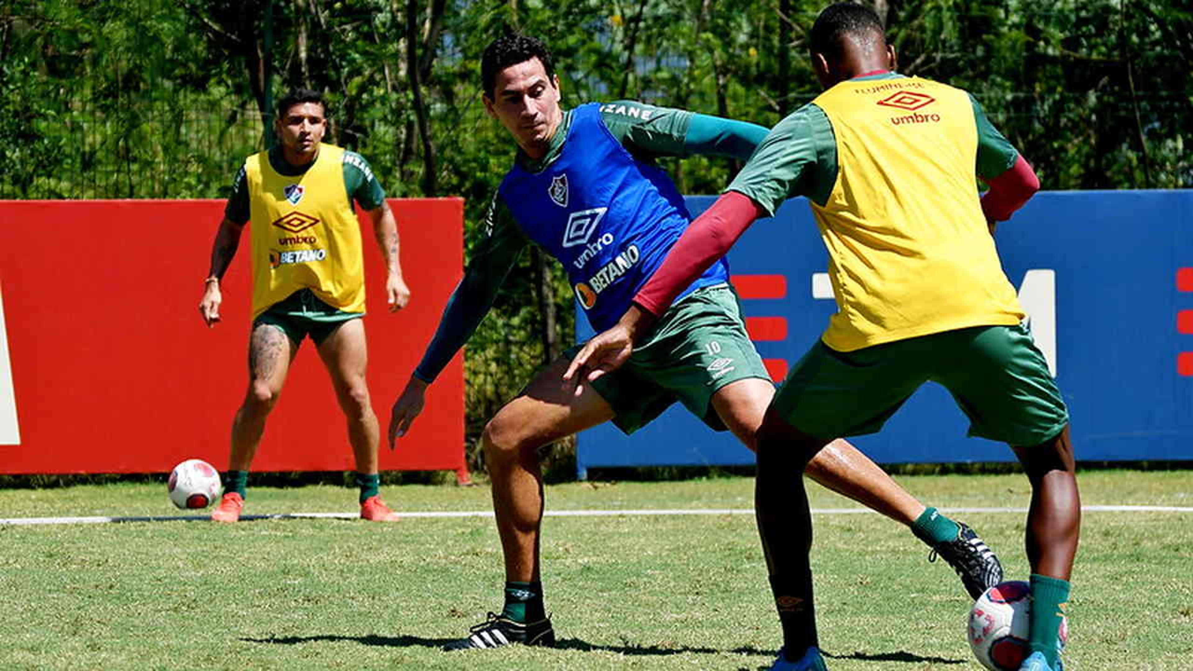 Em meio à críticas por eliminação na Libertadores, Fluminense vira a chave para semifinal do Carioca