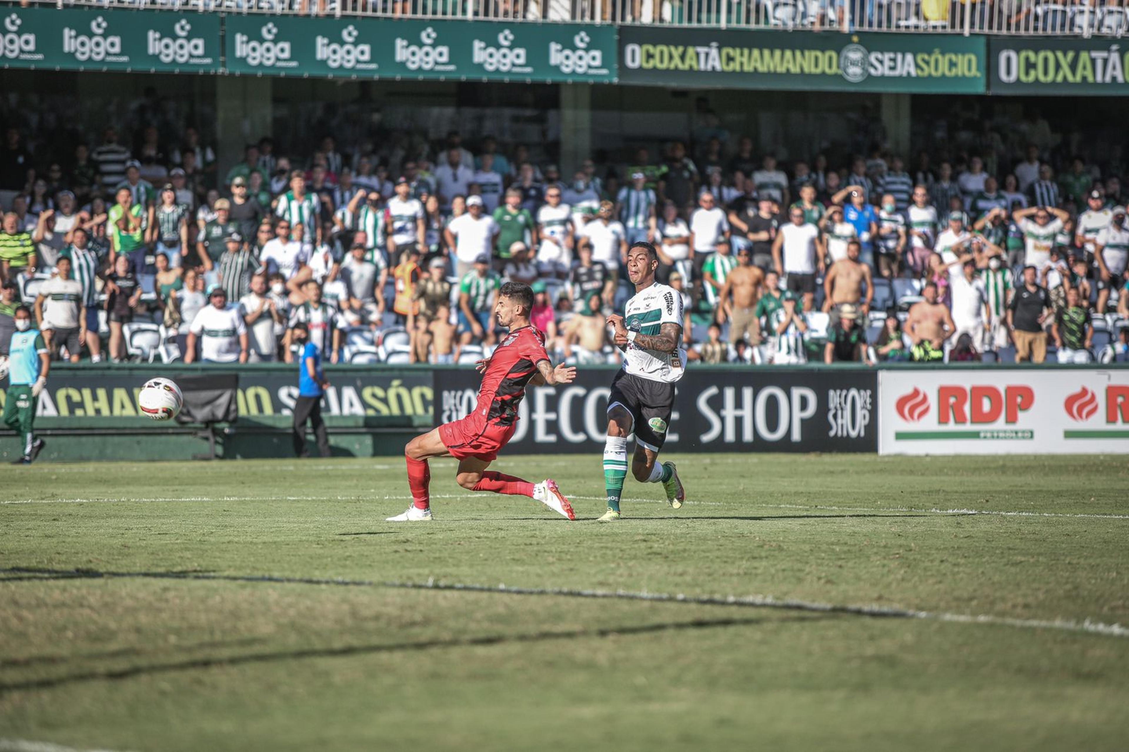 No Brasileirão 2022, clássico Atletiba dos dois turnos terá torcida única