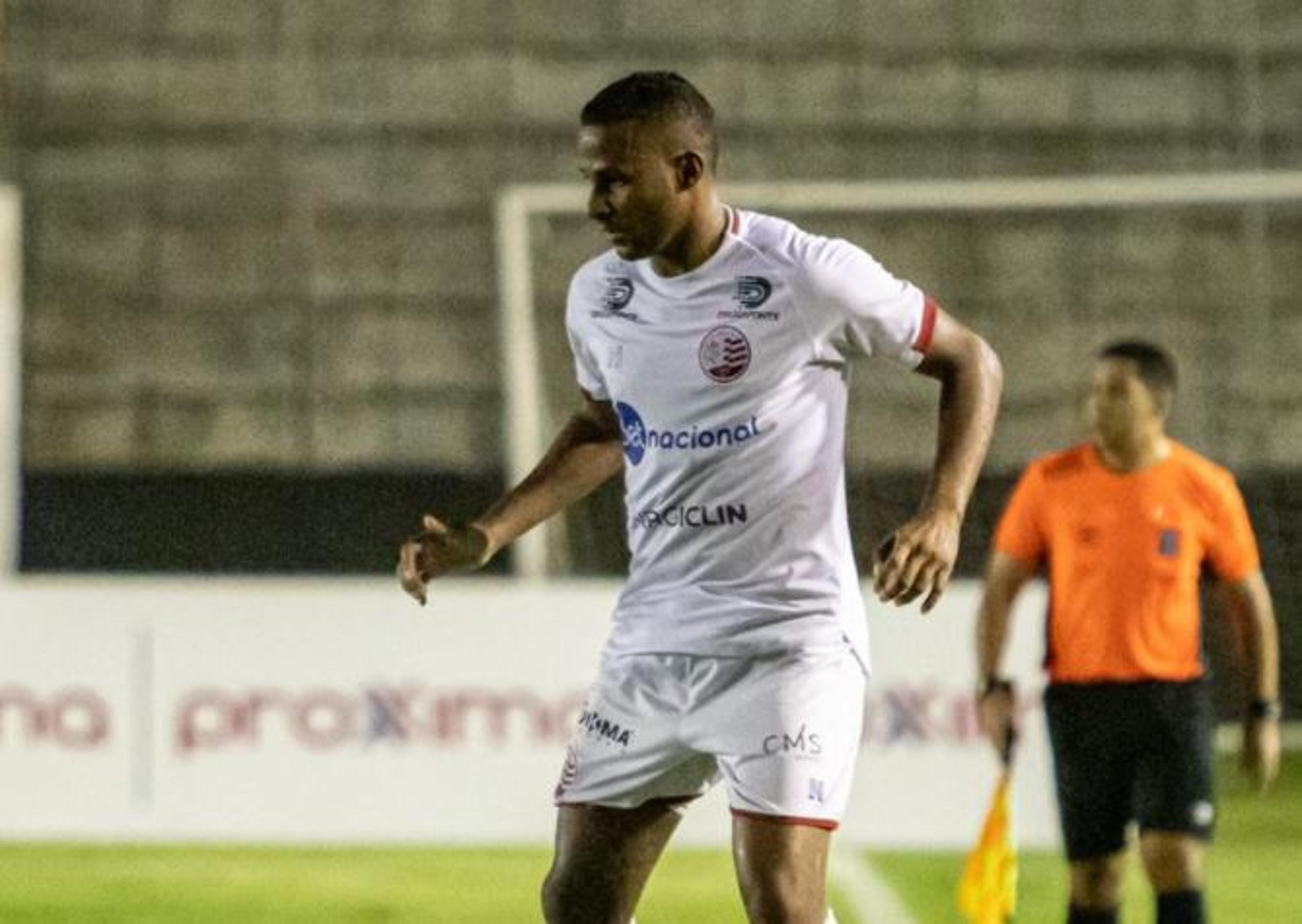 Robinho pede Náutico ligado contra Santa Cruz pela semifinal do Pernambucano