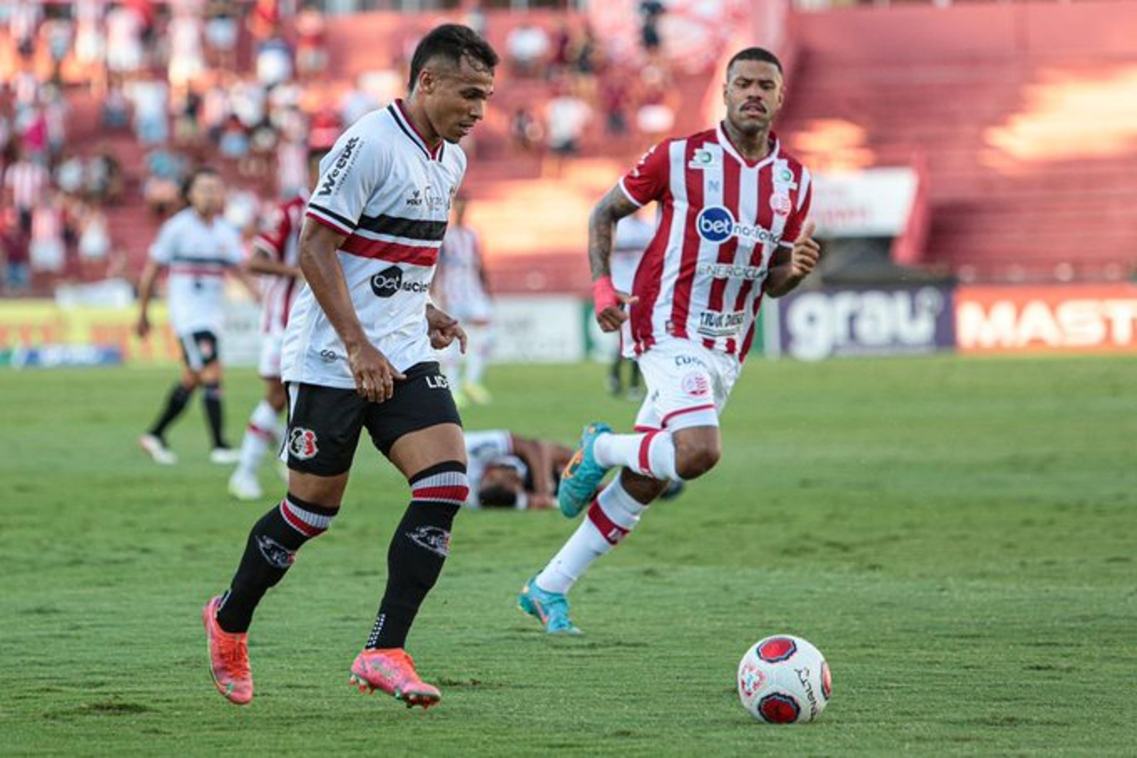 Sob vaias, Náutico vence Santa Cruz nos pênaltis e está na final do Campeonato Pernambucano