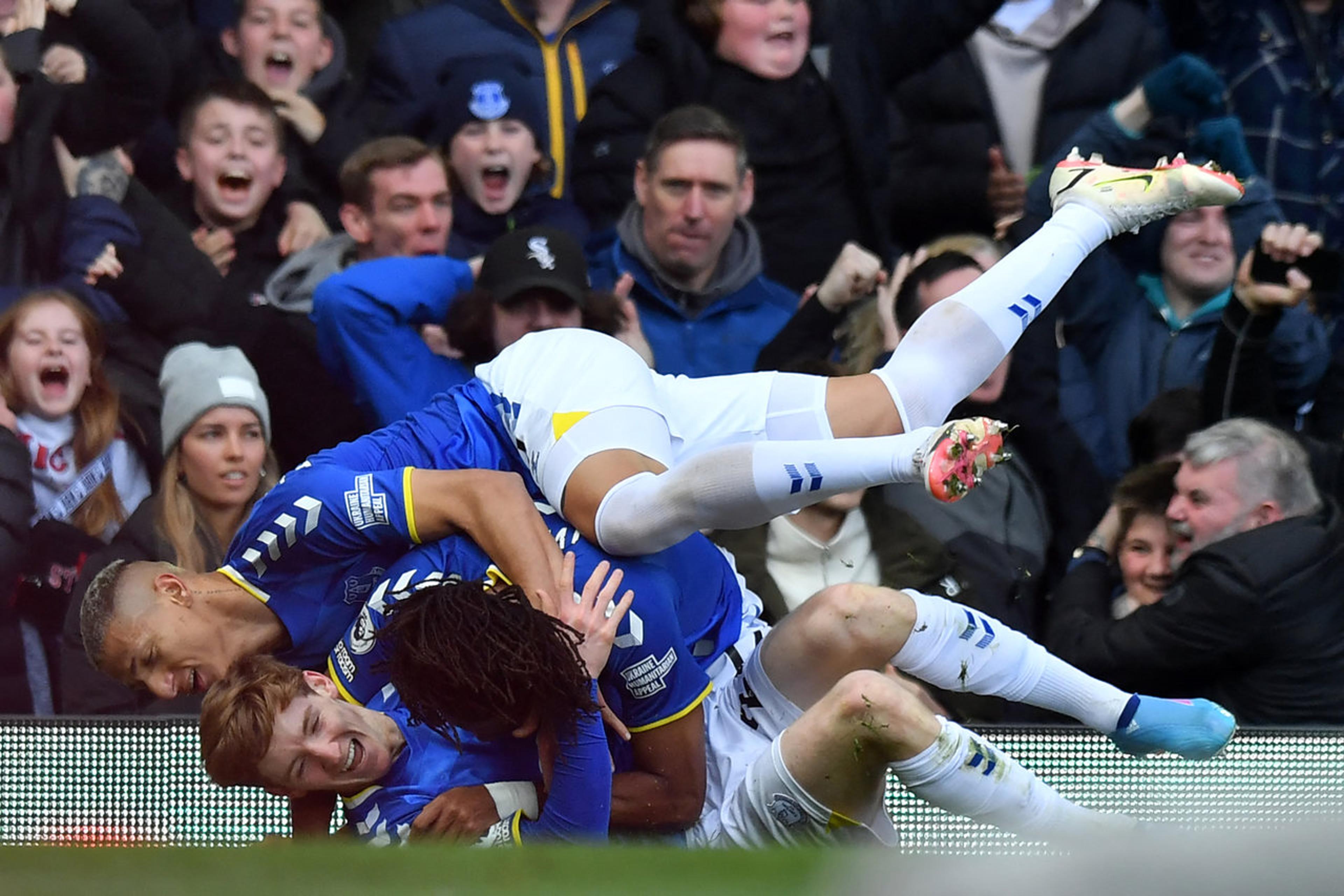 Em duelo de opostos, Everton vence o Manchester United em casa pelo Campeonato Inglês