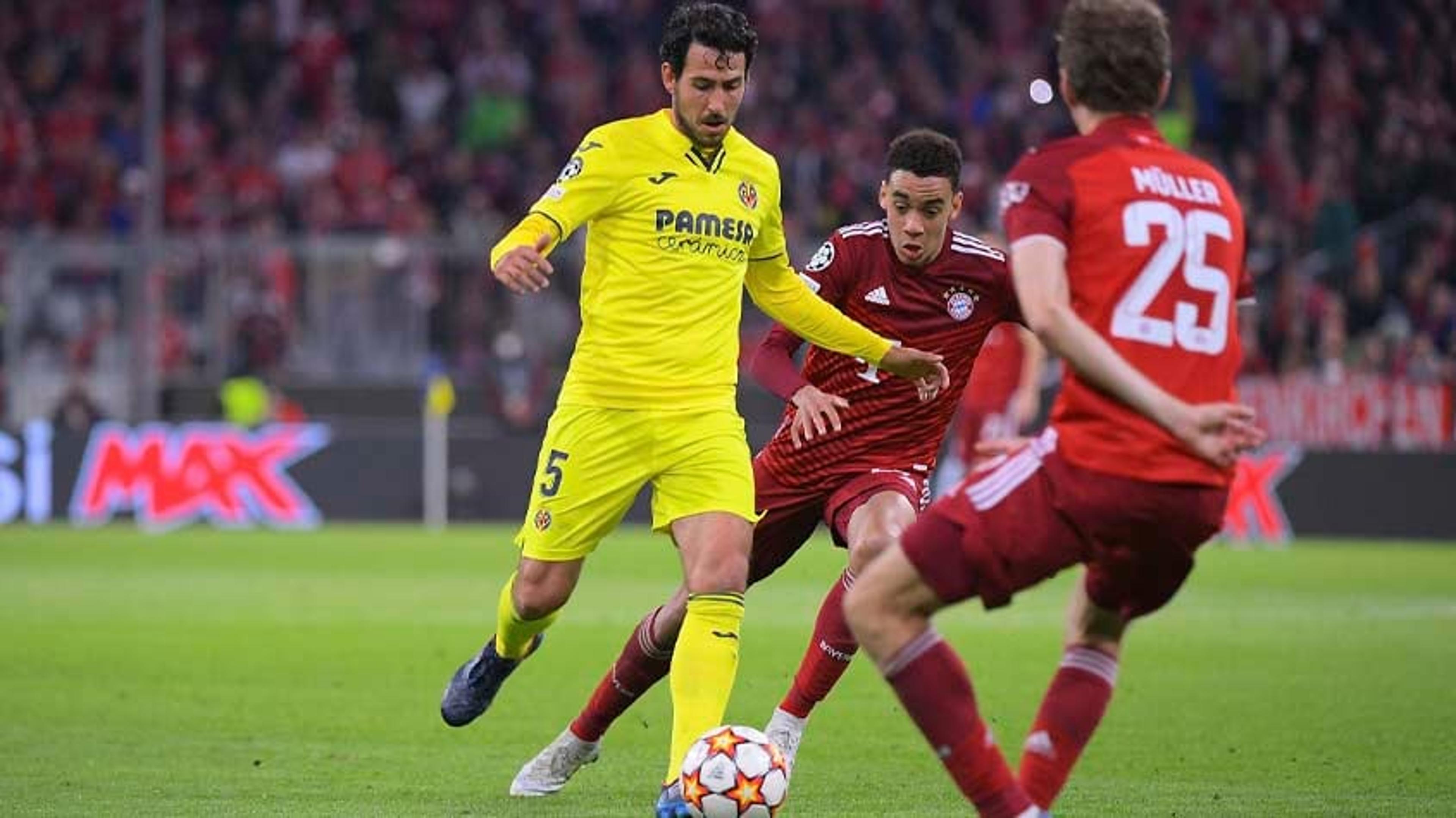 Gerard Moreno, atacante do Villarreal, comemora classificação na semifinal da Champions League