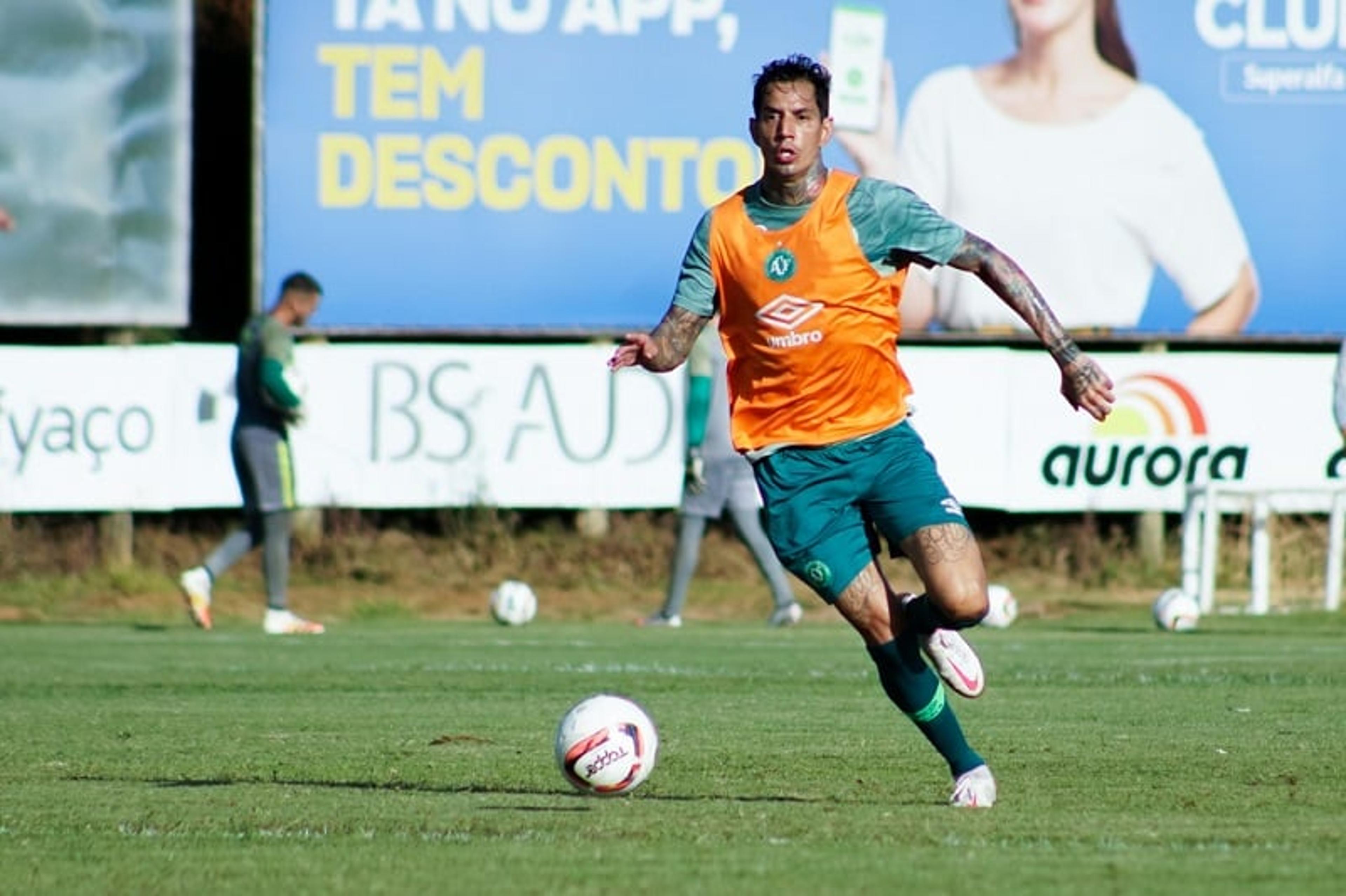 Chapecoense terá dois retornos para encarar o Londrina