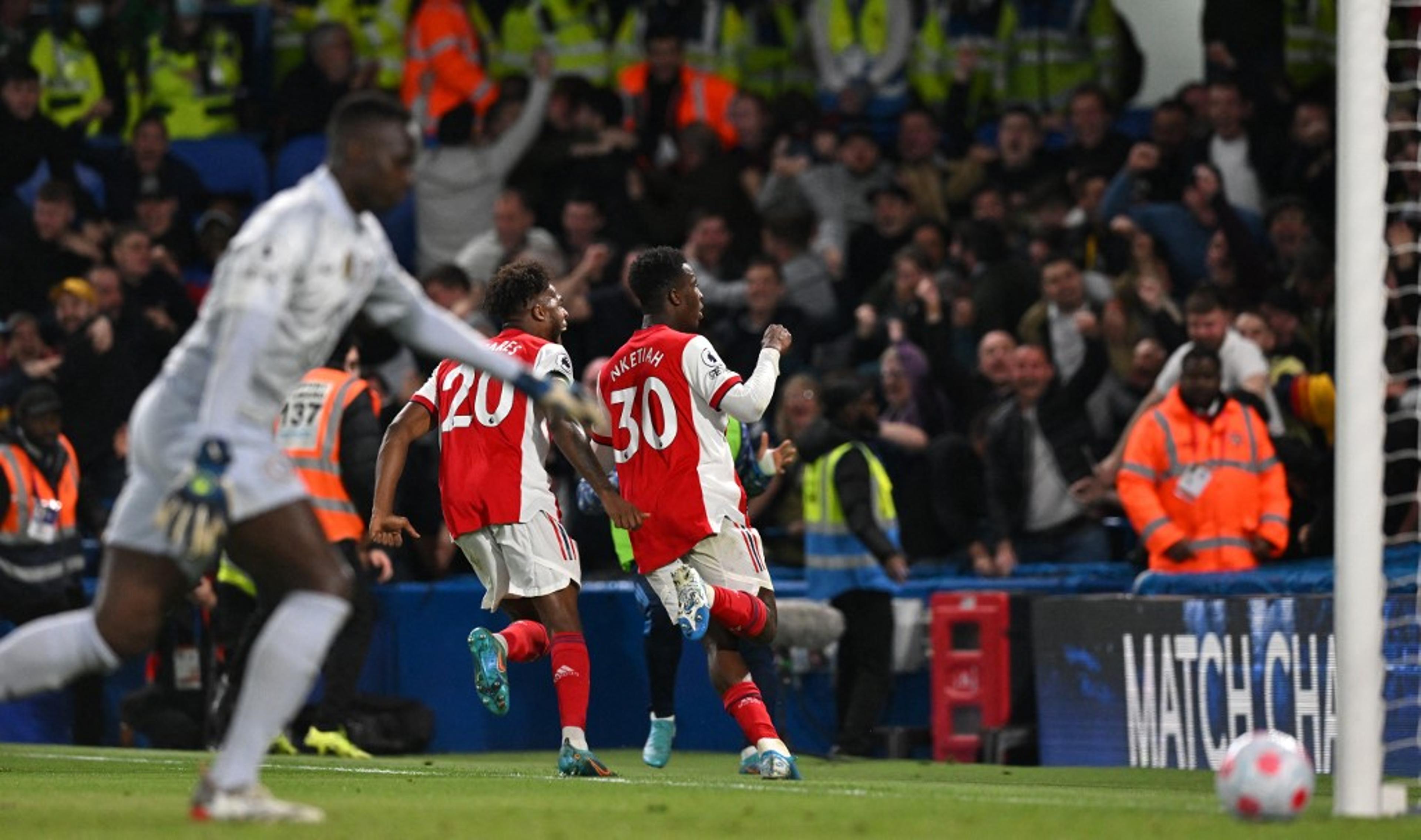 Nketiah faz dois e Arsenal vence o Chelsea em clássico londrino pela Premier League