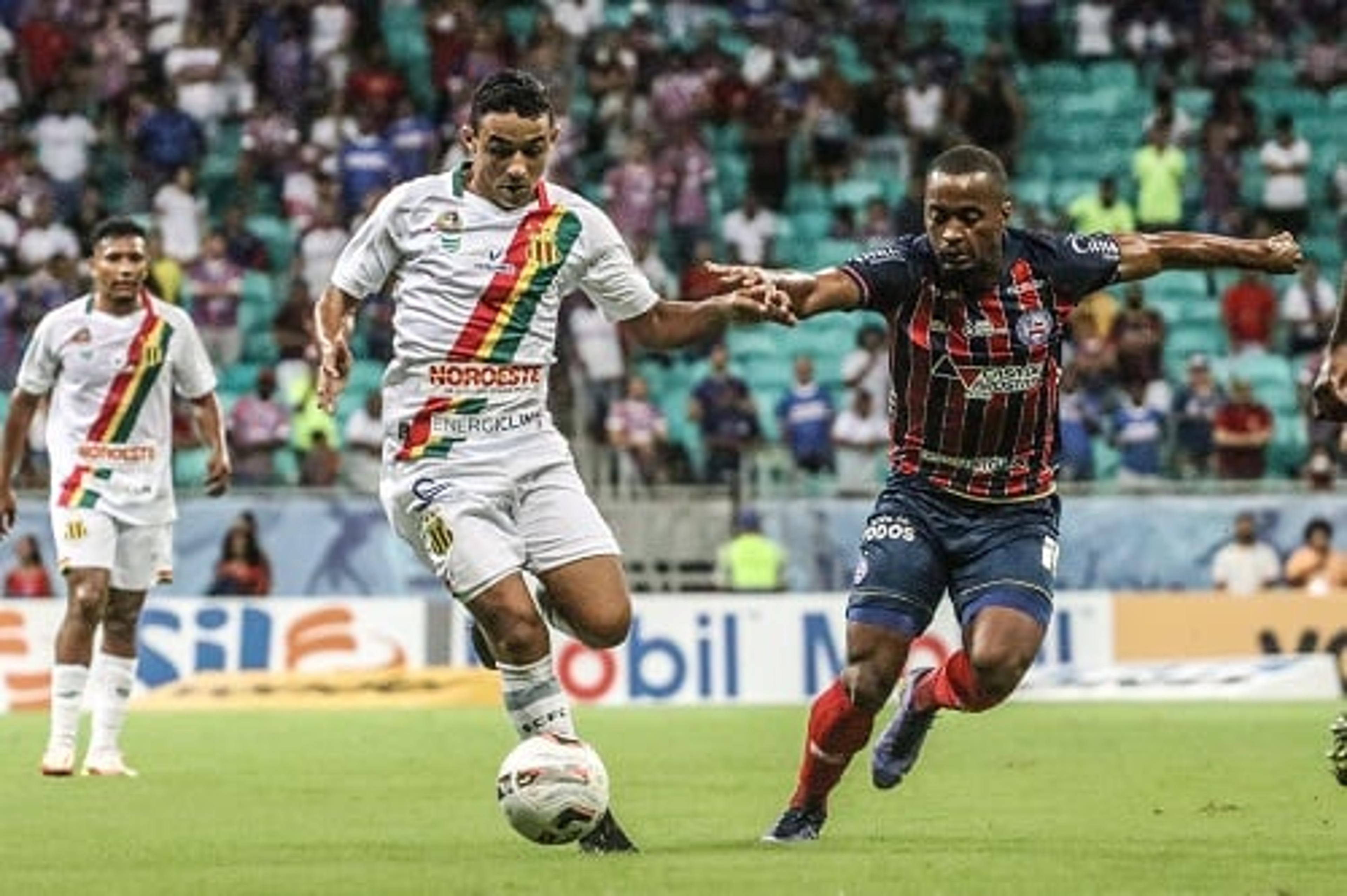 Bahia vence Sampaio Corrêa e mantém invencibilidade e liderança na Série B