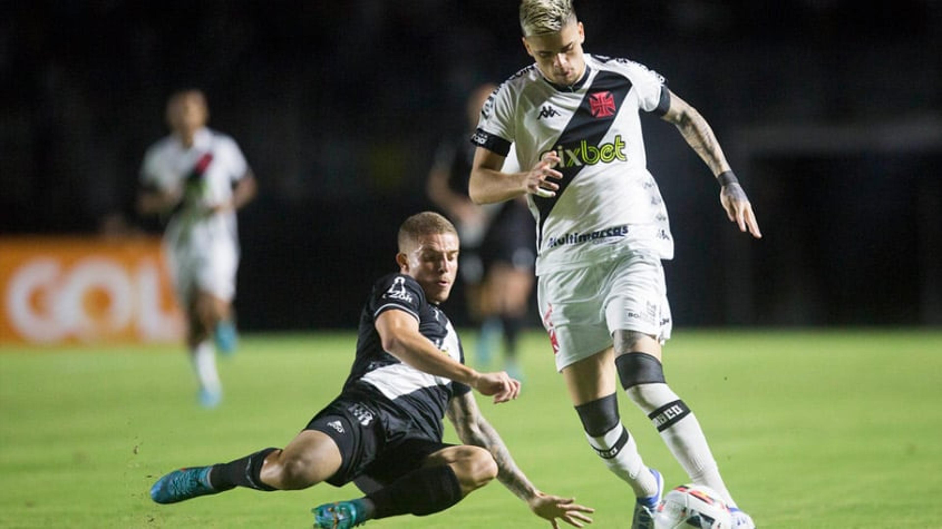 Gabriel Pec agradece à torcida e comemora primeira vitória do Vasco na Série B: ‘Temos que valorizar’