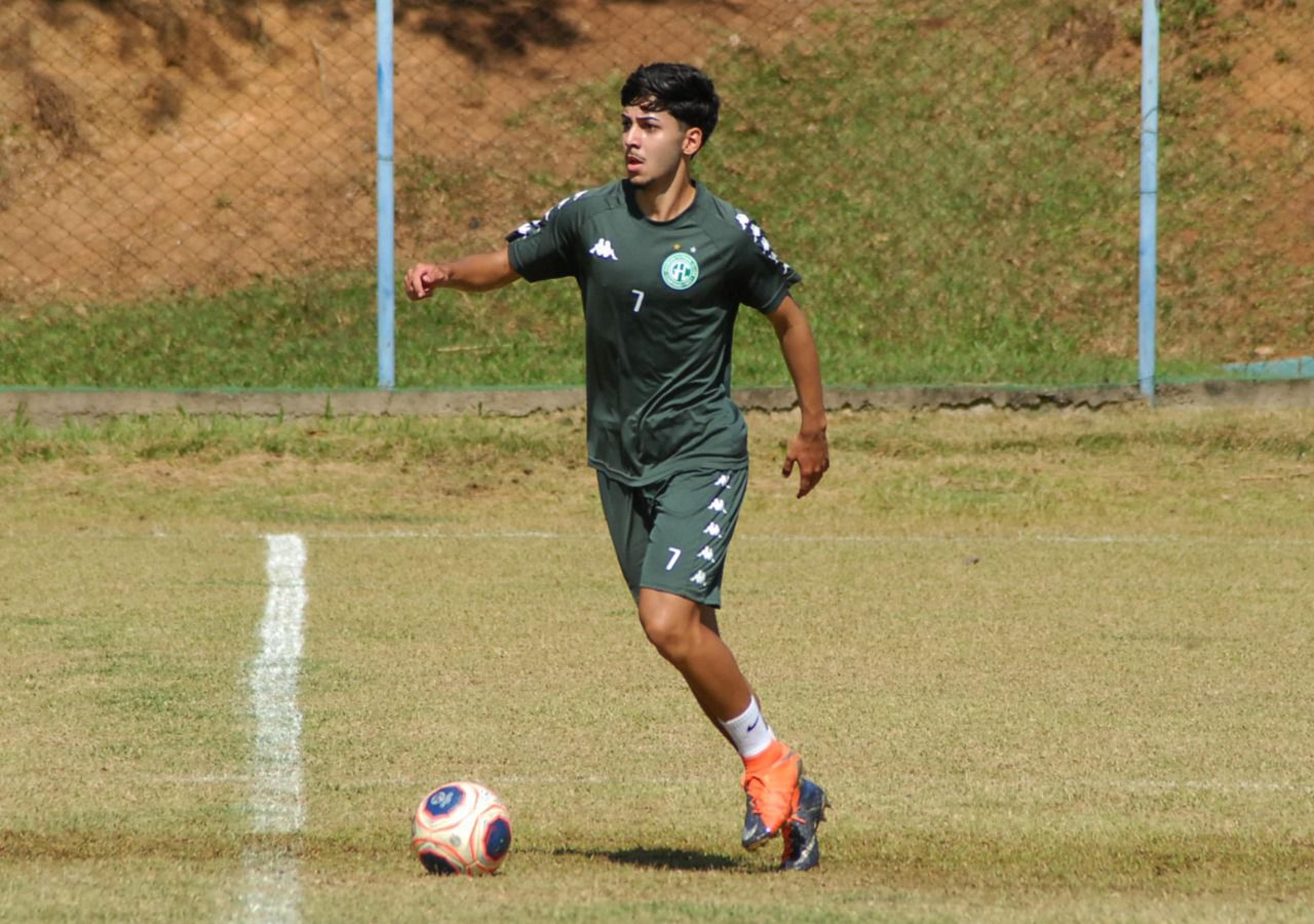 Matheus cita sonho em disputar final do Paulista sub-20 pelo Guarani