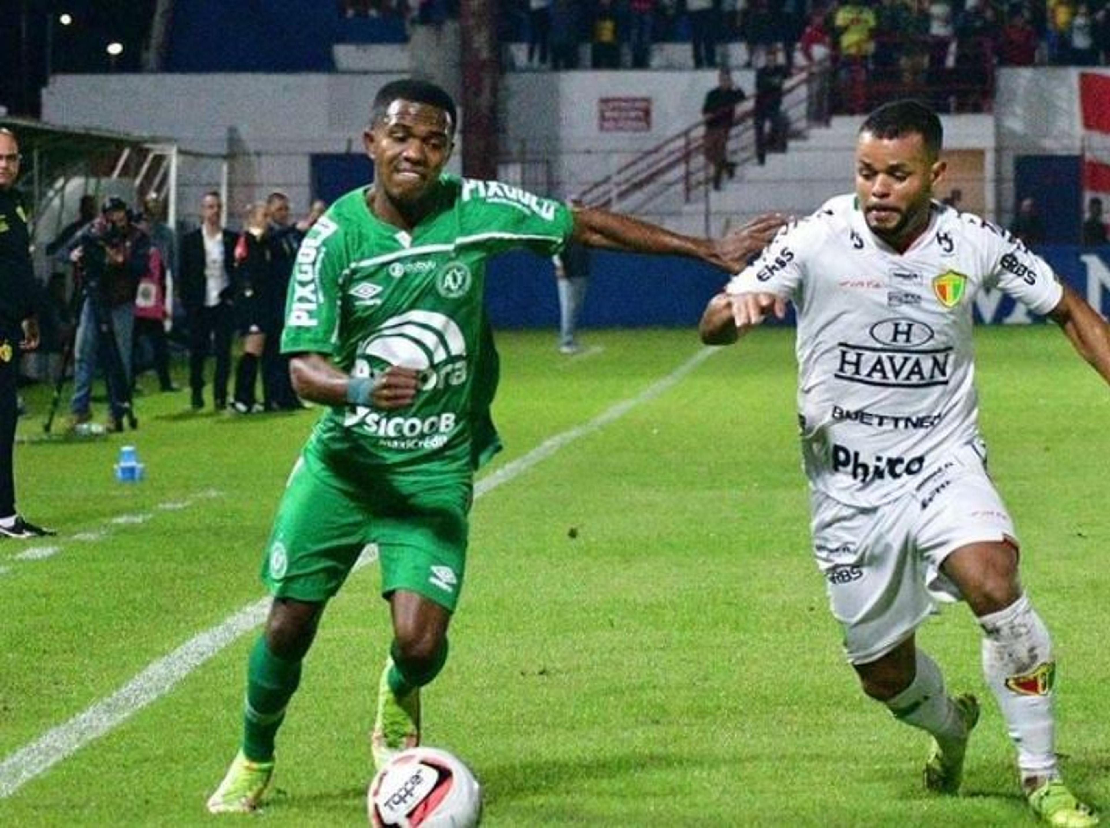 Gilson Kleina valoriza empate da Chapecoense fora de casa