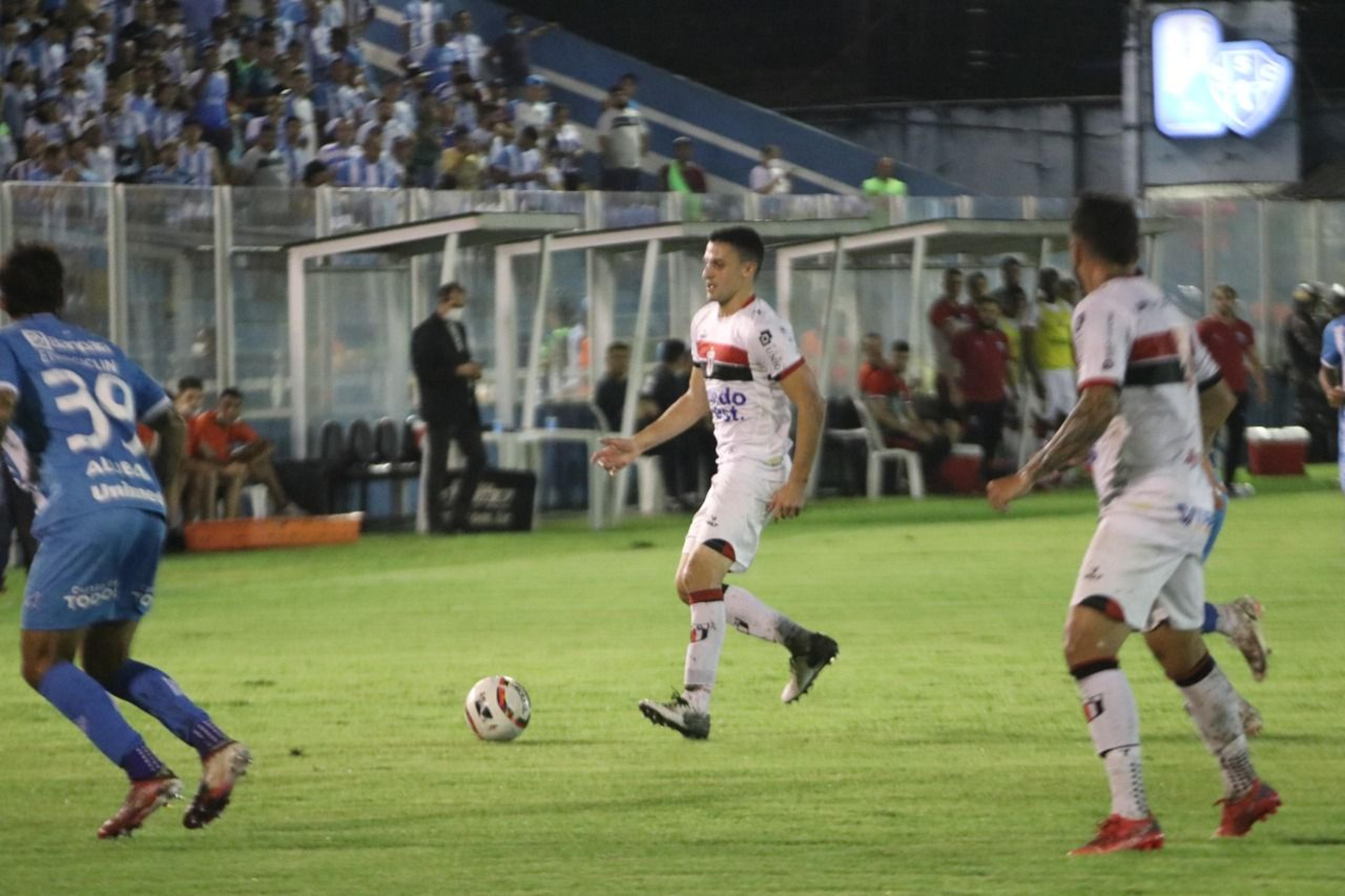 Goleada do Paysandu no Botafogo-SP marca domingo da Série C; confira o resumo