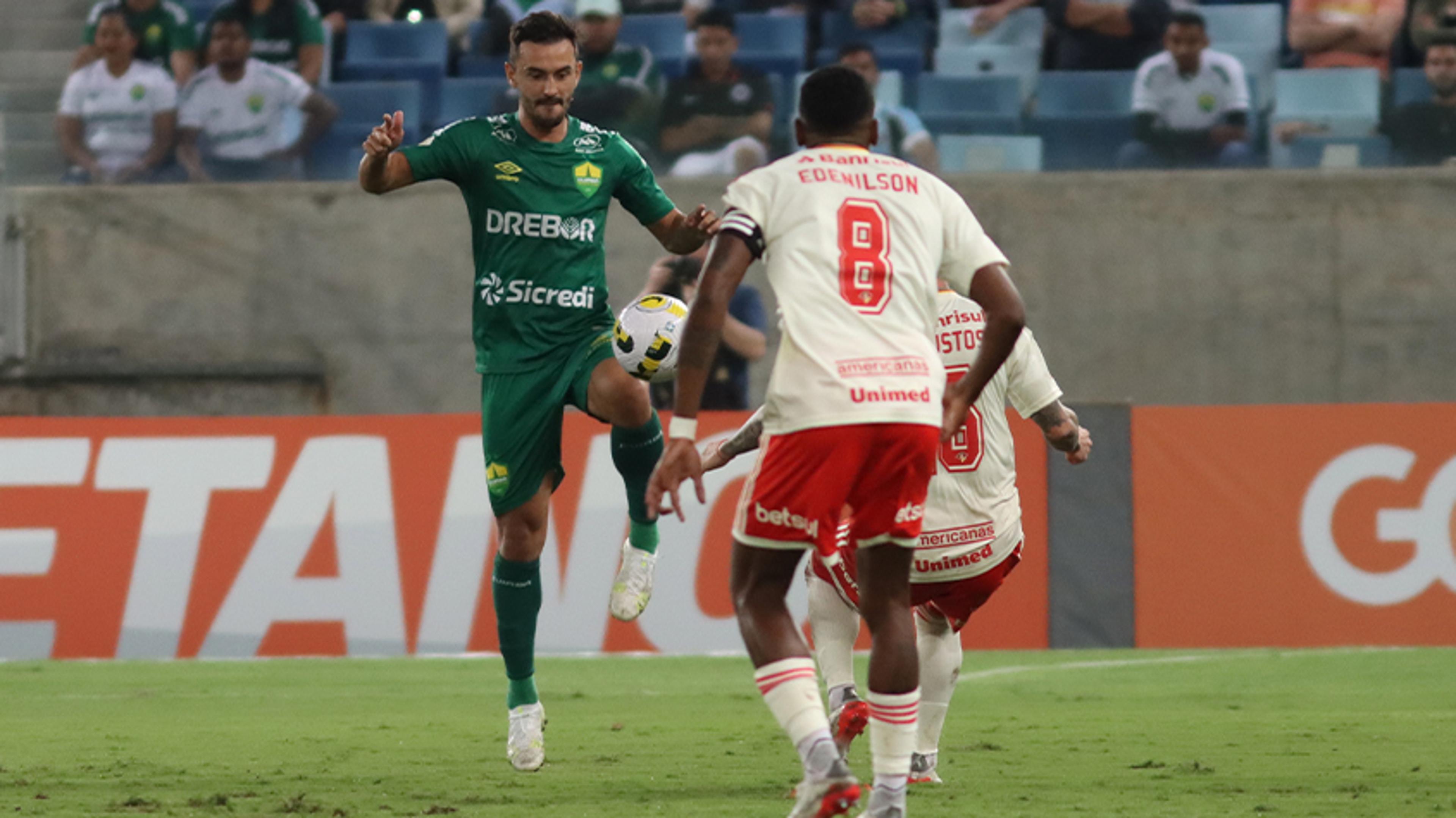 Cuiabá sai na frente, mas Internacional arranca empate na Arena Pantanal