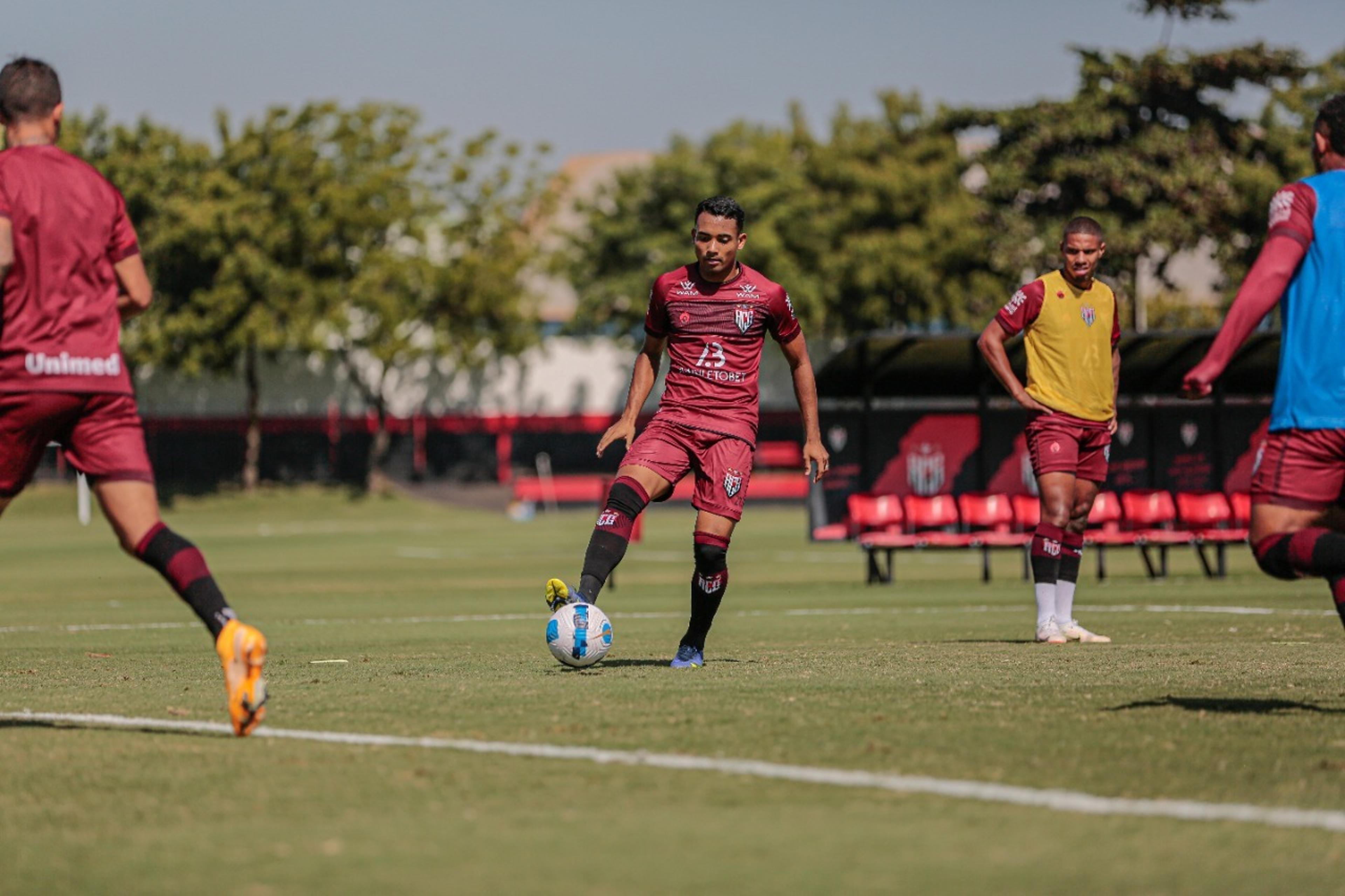 ‘Estamos preparados’, diz Airton sobre confronto do Atlético-GO na Sul-Americana