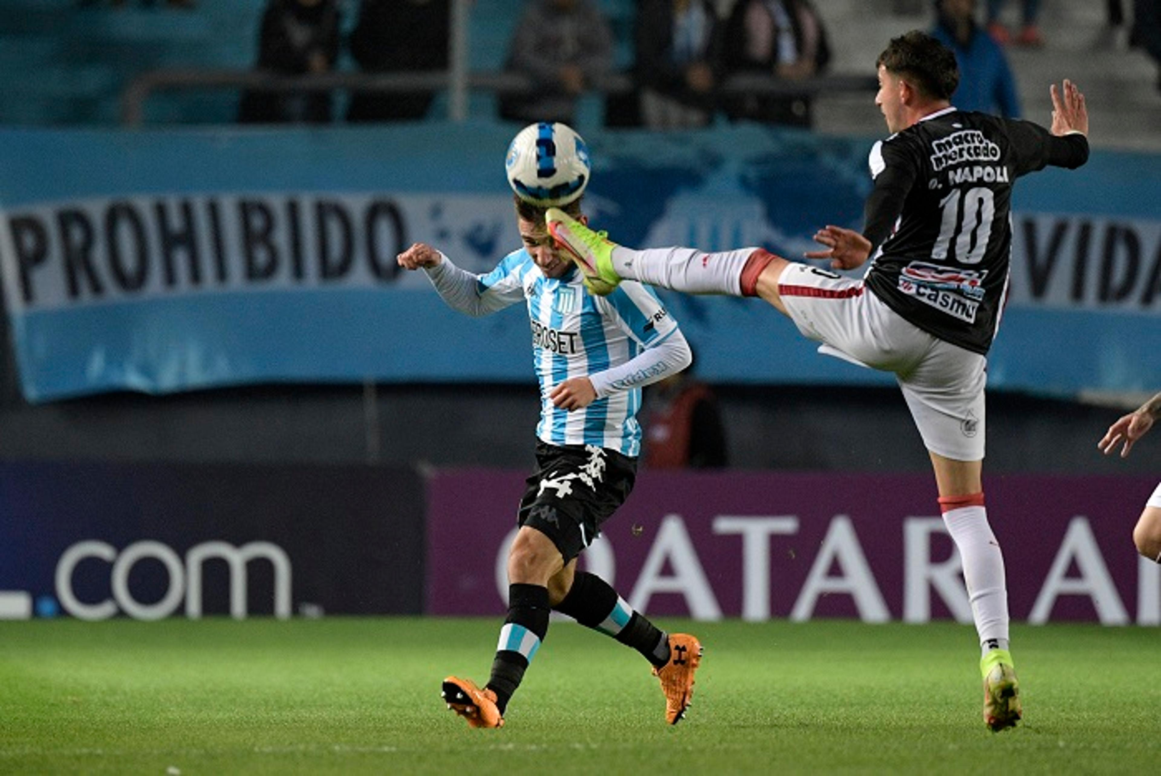 Racing perde para o River Plate-URU e acaba eliminado da Sul-Americana