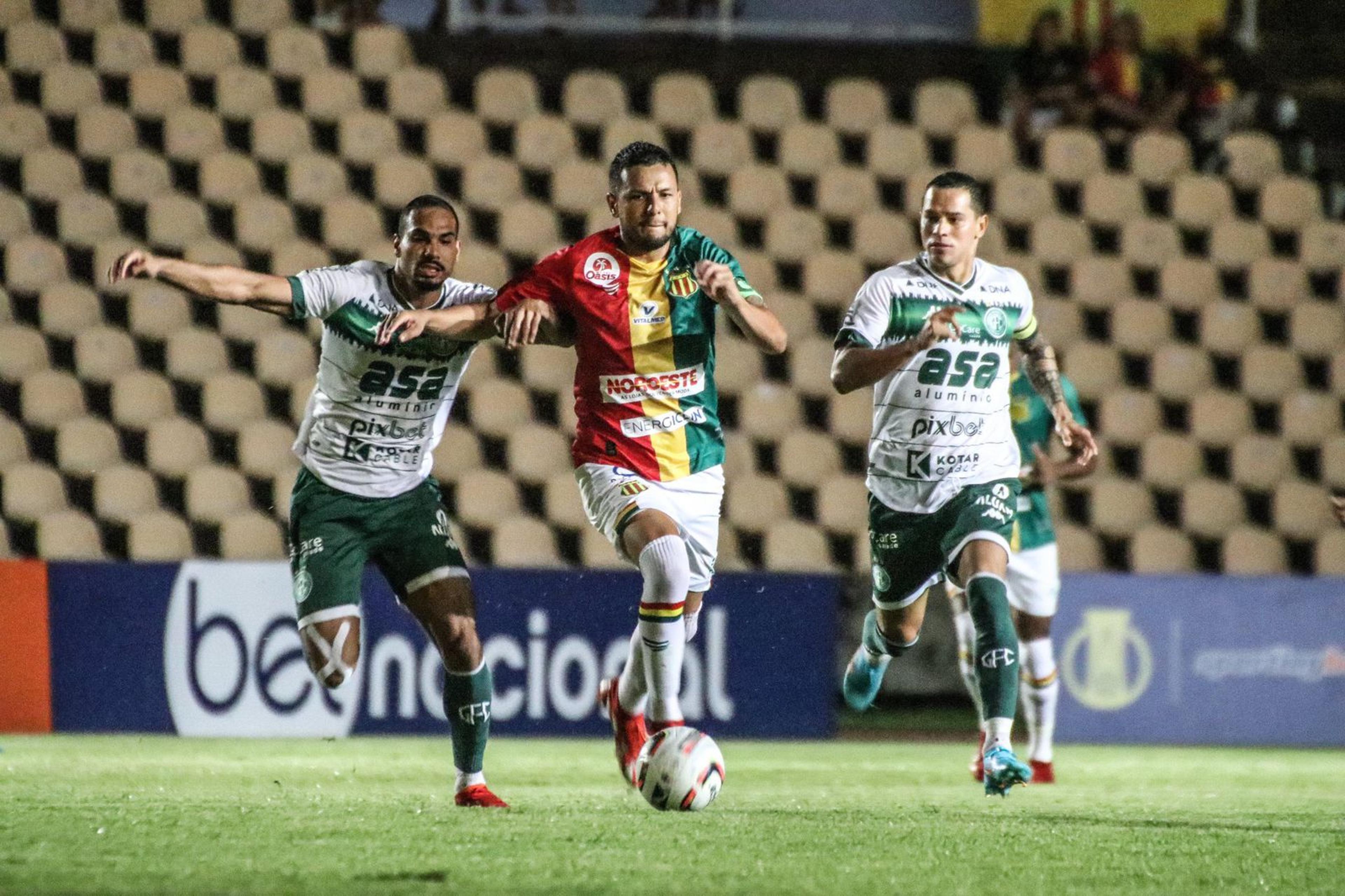 Sampaio Corrêa vence Guarani pela Série B e afunda rival na lanterna