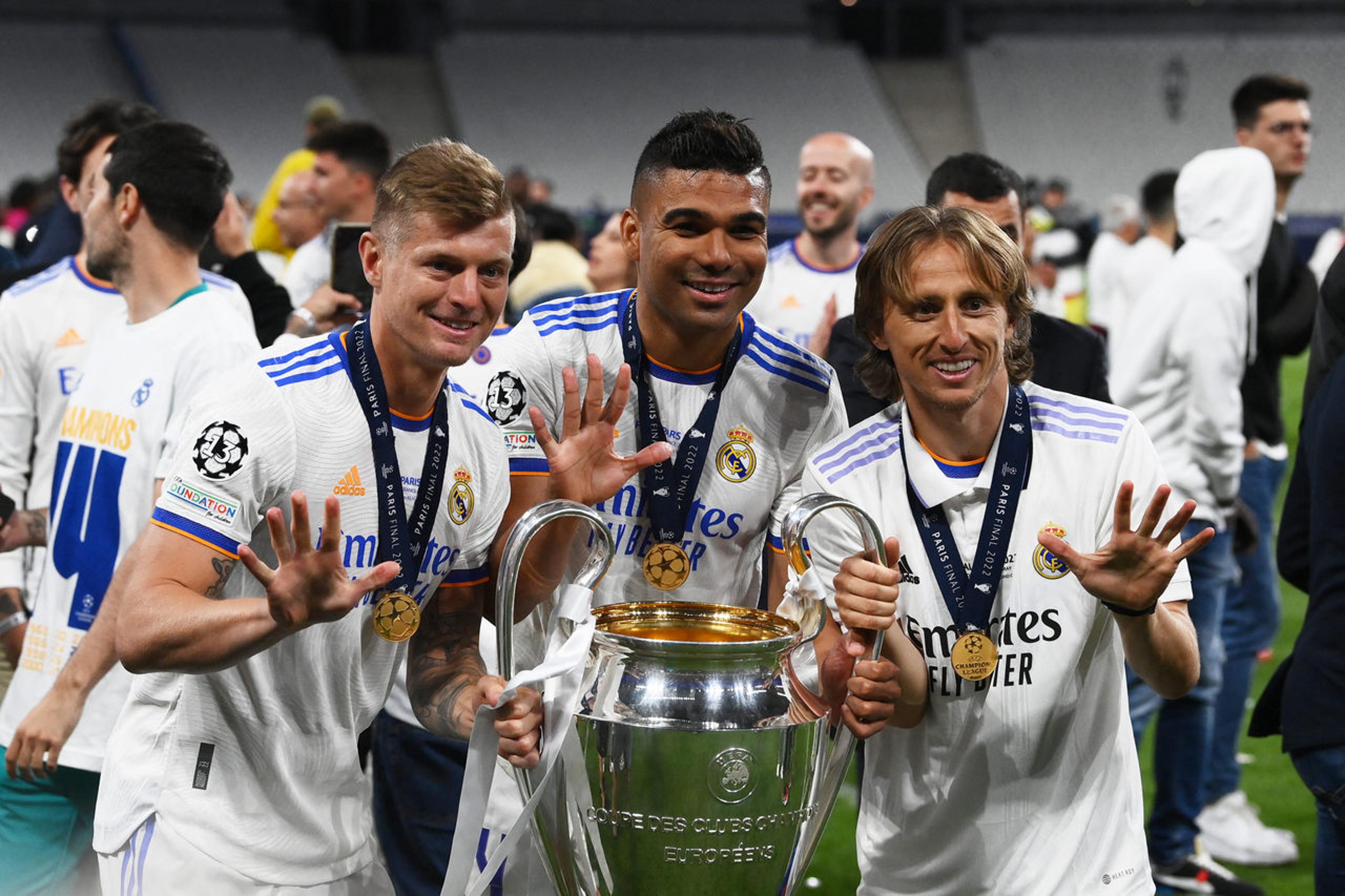 Em carta, Kroos e Modric, do Real Madrid, se despedem de Casemiro