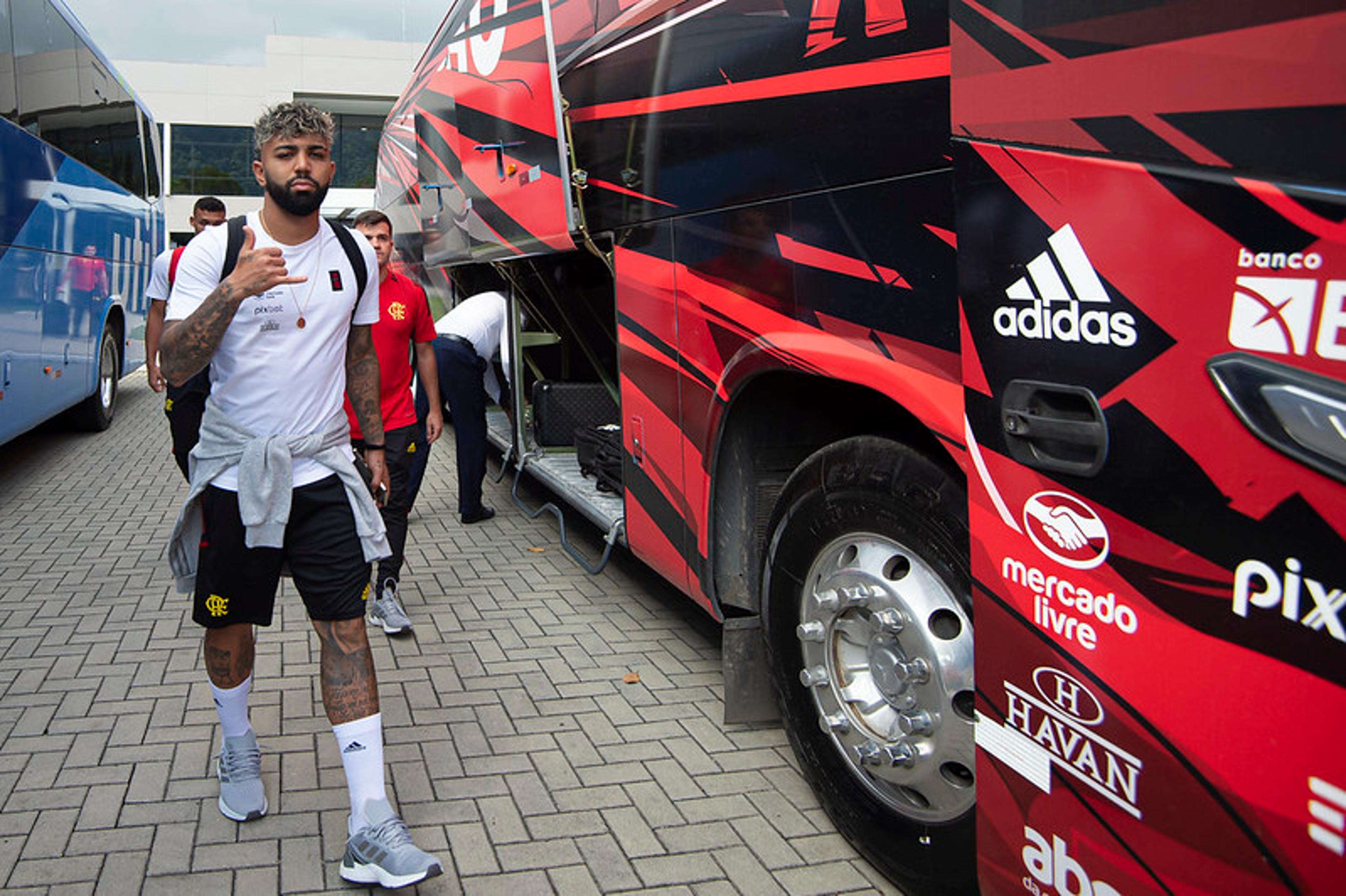 Flamengo divulga relacionados para jogos contra Bragantino e Internacional