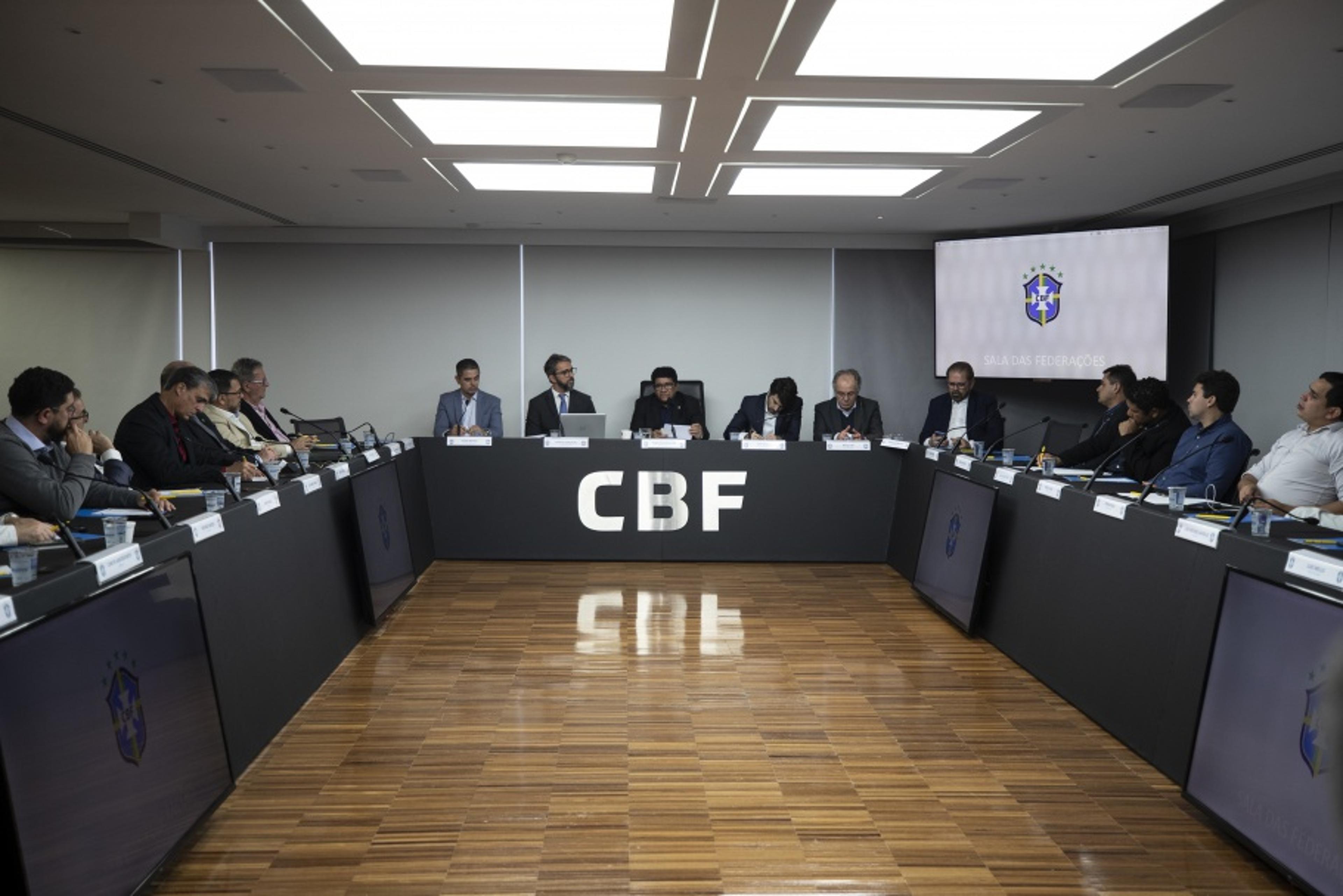 CBF aumenta verba para clubes da Série B e implanta uso do VAR na segunda fase da Série C