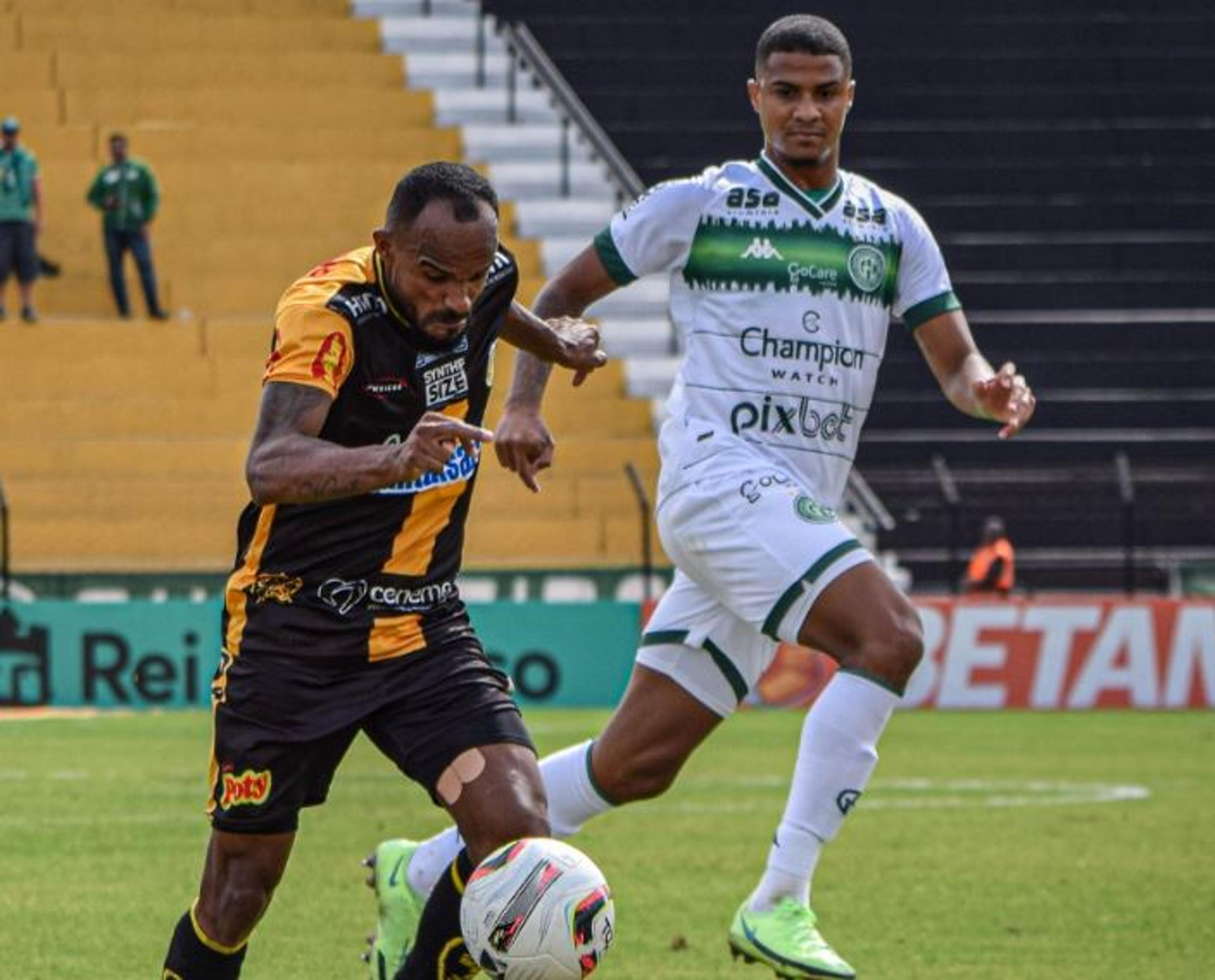 Derlan celebra vitória e crê em reação do Guarani na Série B