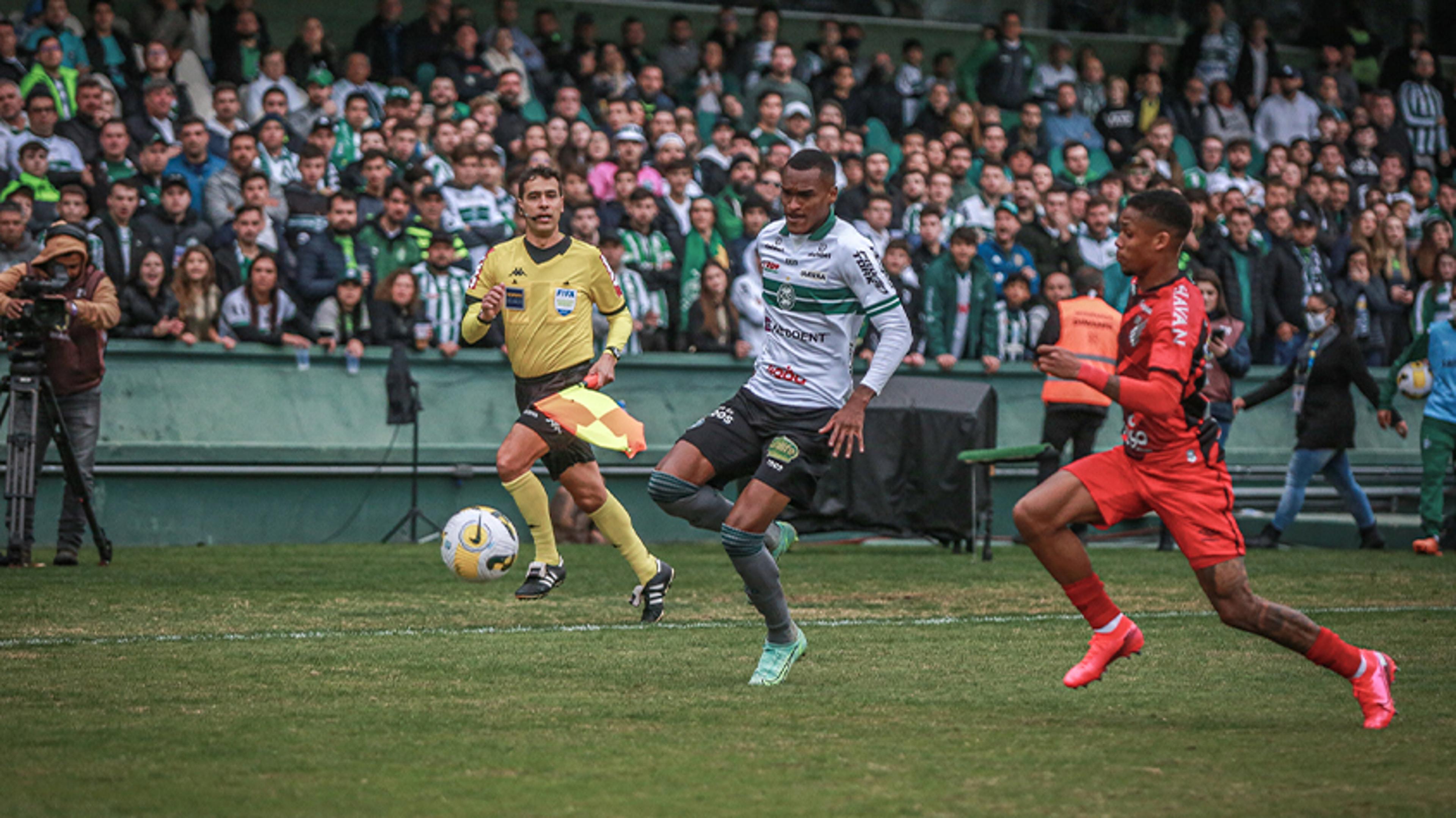 Incidentes no Atletiba são julgados pelo STJD; confira as punições