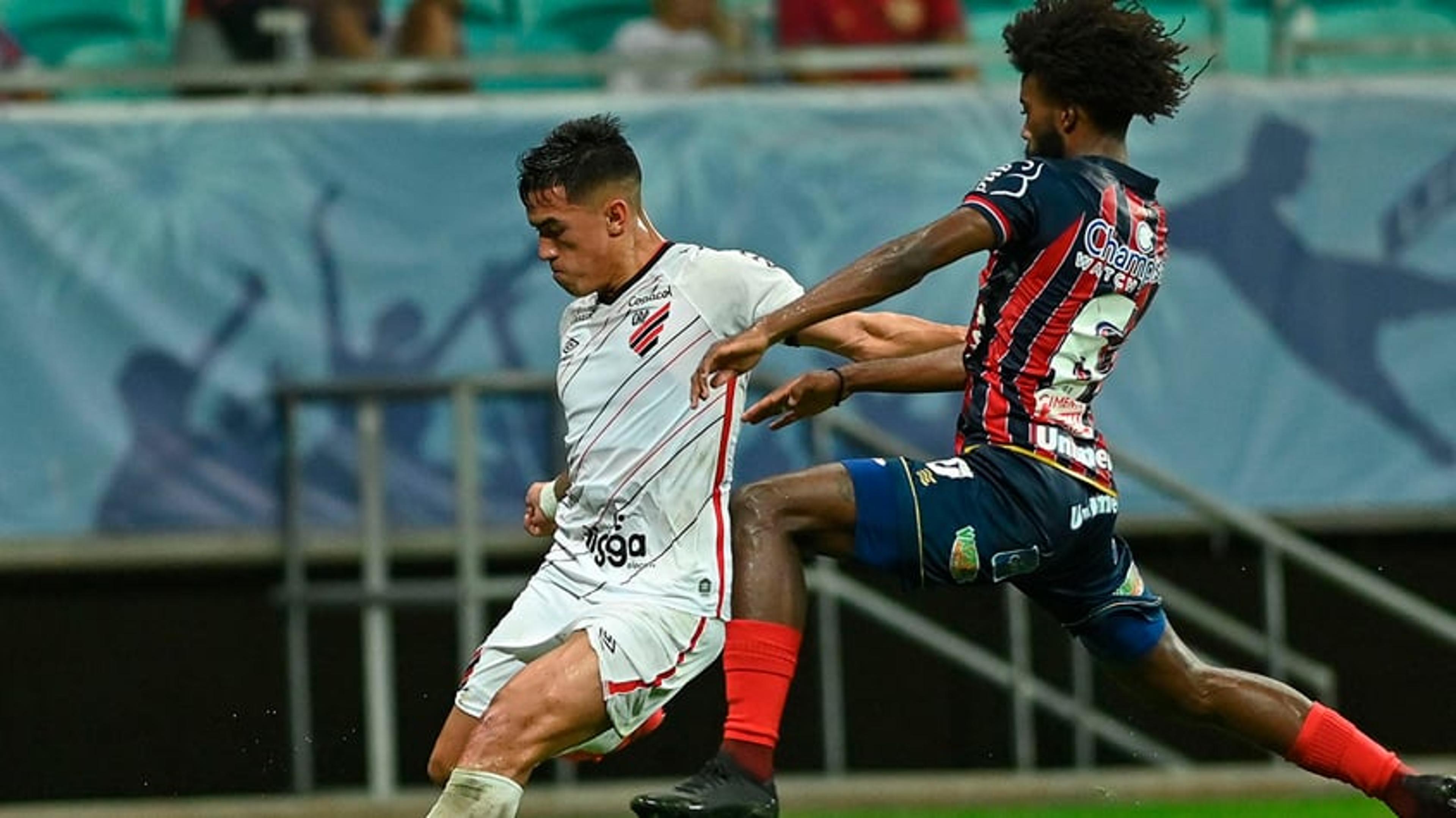 De virada, Athletico-PR vence o Bahia fora de casa e sai na frente nas oitavas de final da Copa do Brasil