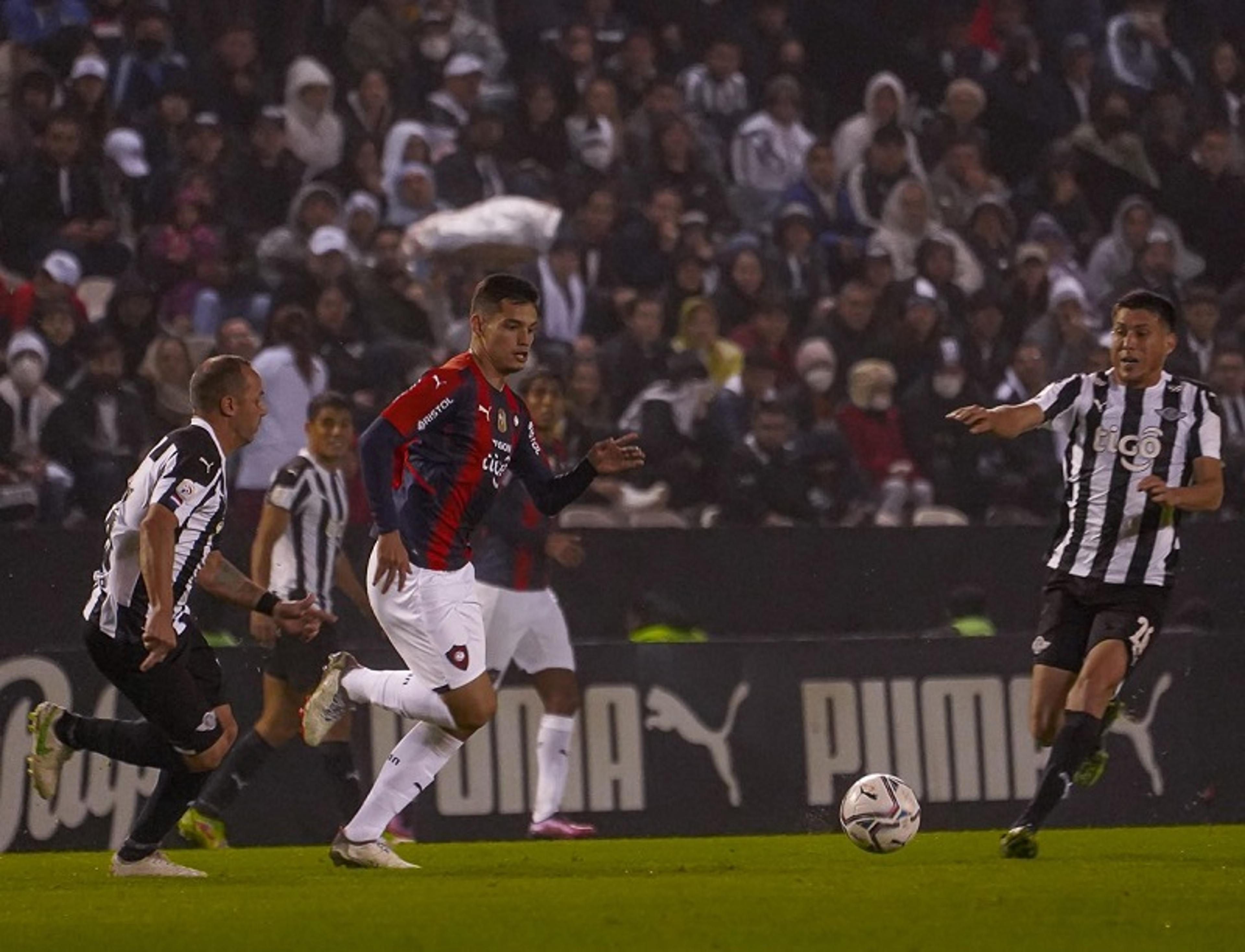 Em clássico paraguaio, Libertad vence o Cerro Porteño e é campeão do Apertura 2022