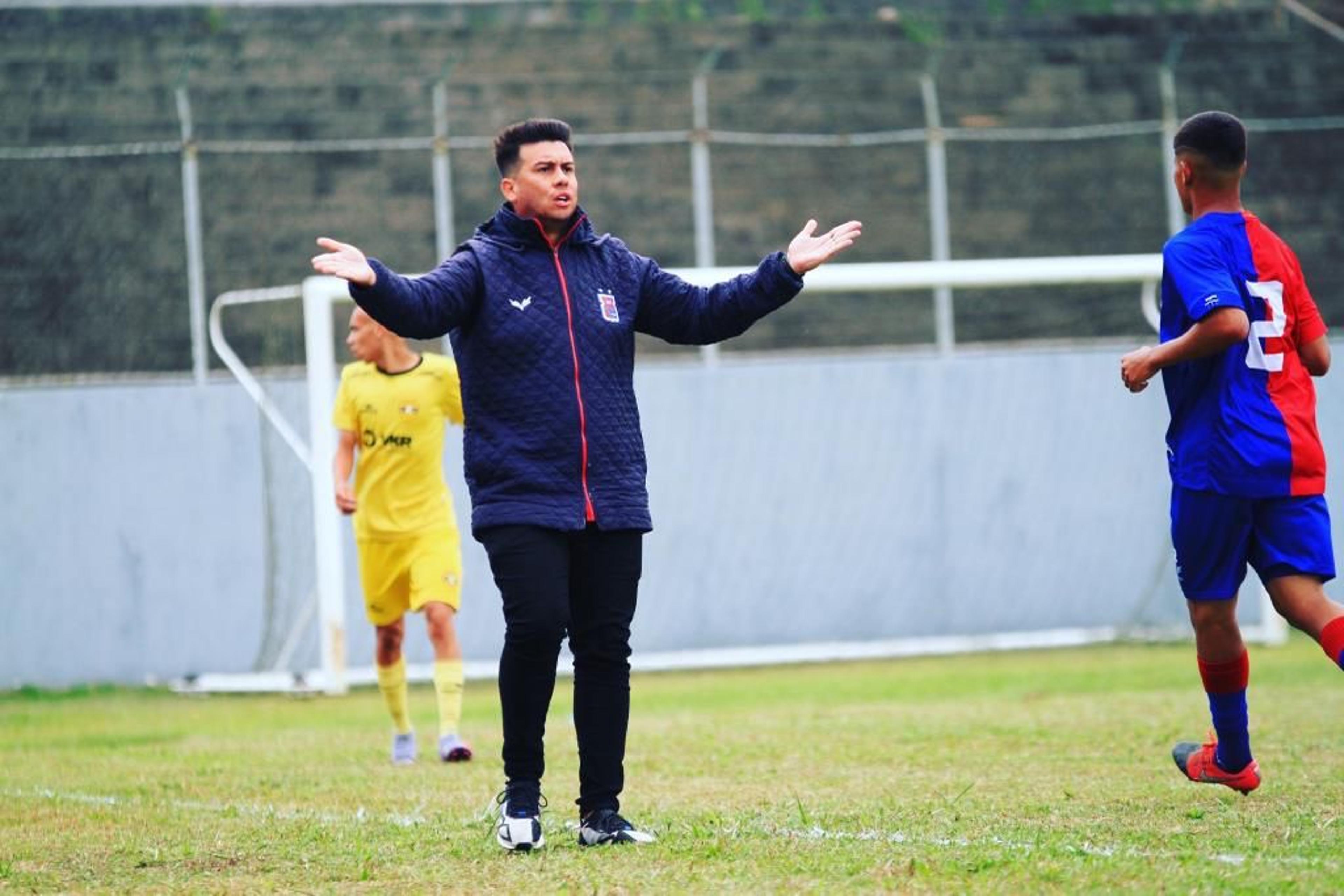 Rodrigo Rojas comenta preparação do Paraná visando estreia no Brasileirão de Aspirantes