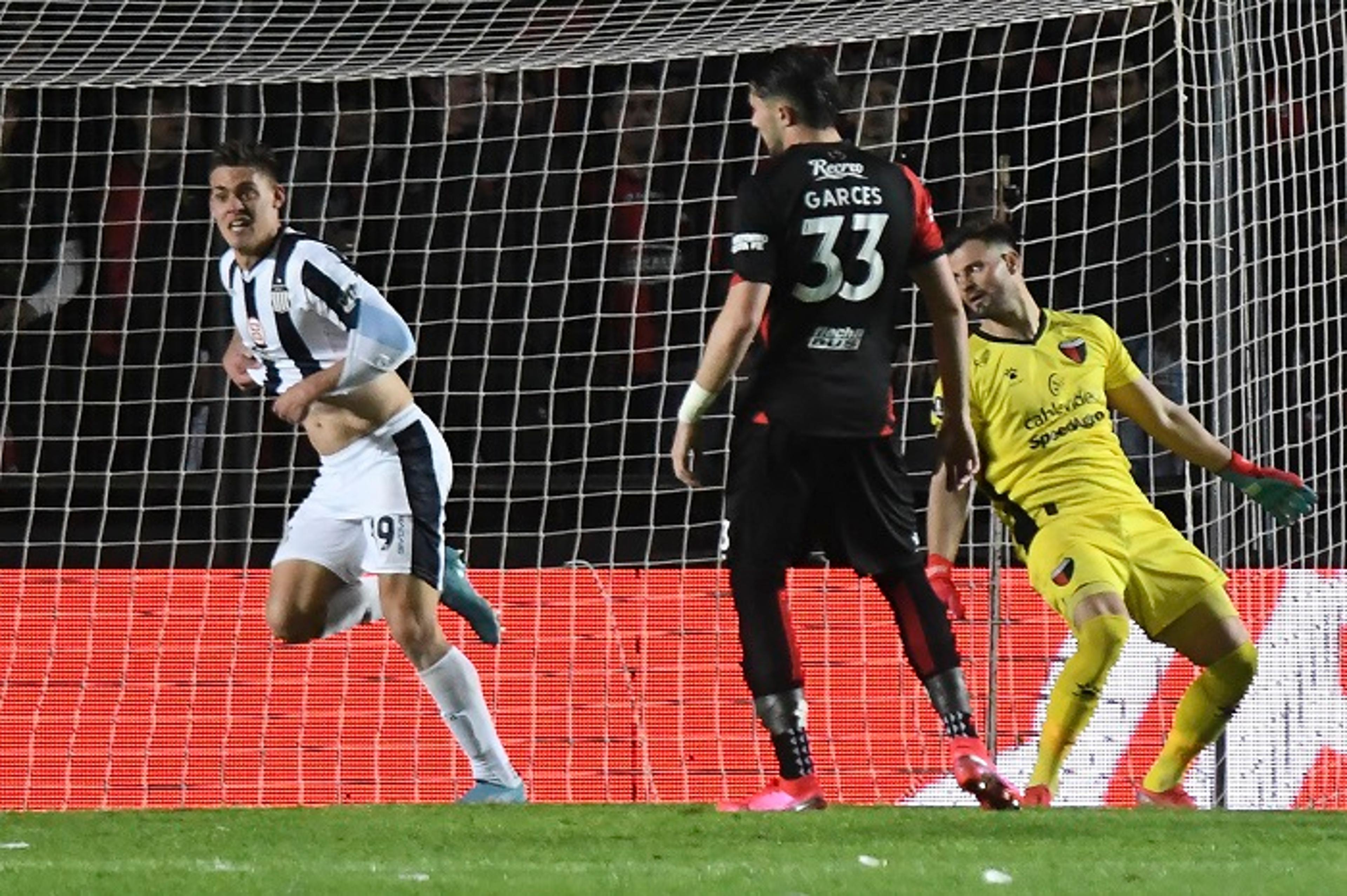 Tallares vence, elimina o Colón e avança às quartas da Libertadores