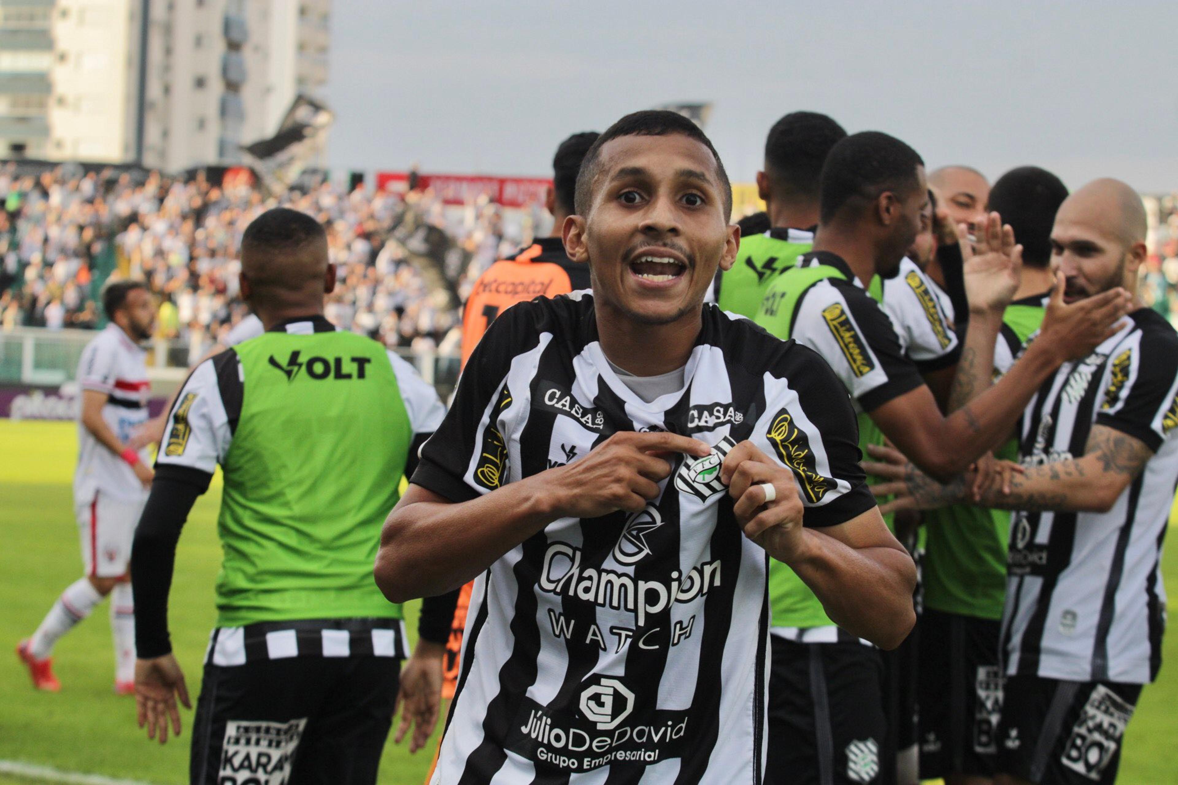 Figueirense vence Botafogo-SP e chega ao G4; veja os resultados do sábado (16) da Série C