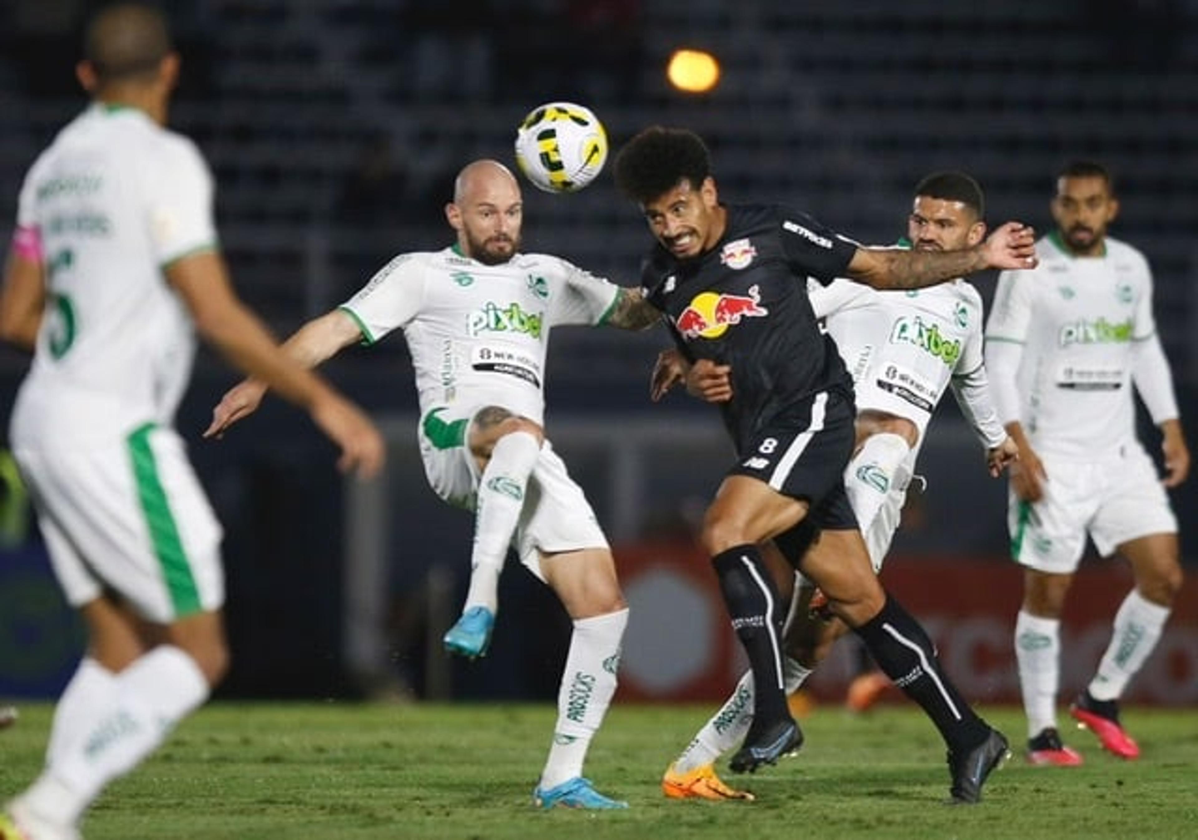 Helinho brilha e Bragantino vence Juventude pelo Brasileirão