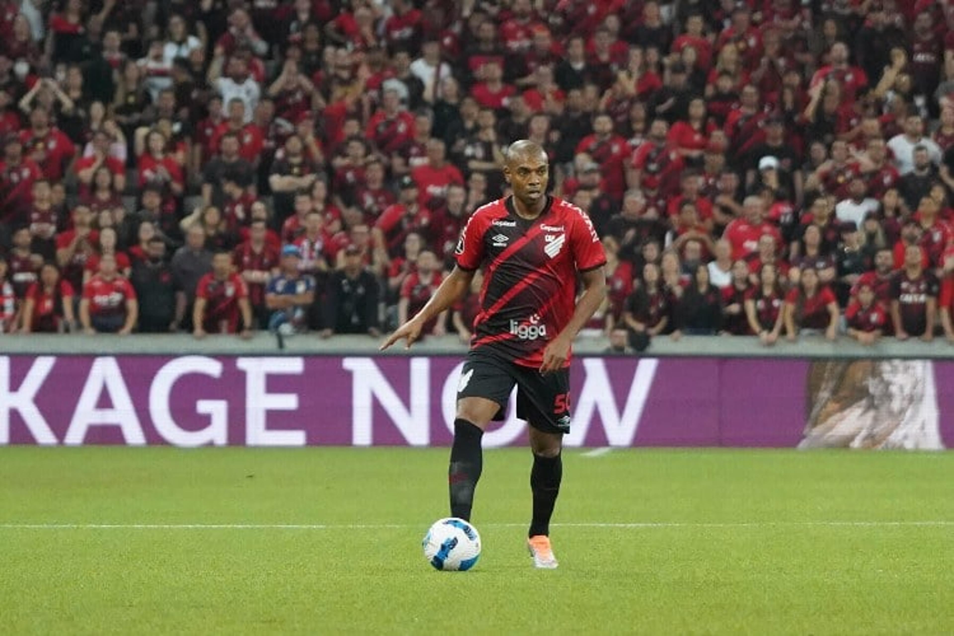 Relembrando 2005, Fernandinho fala em ‘vitória tirada’ na final da Libertadores