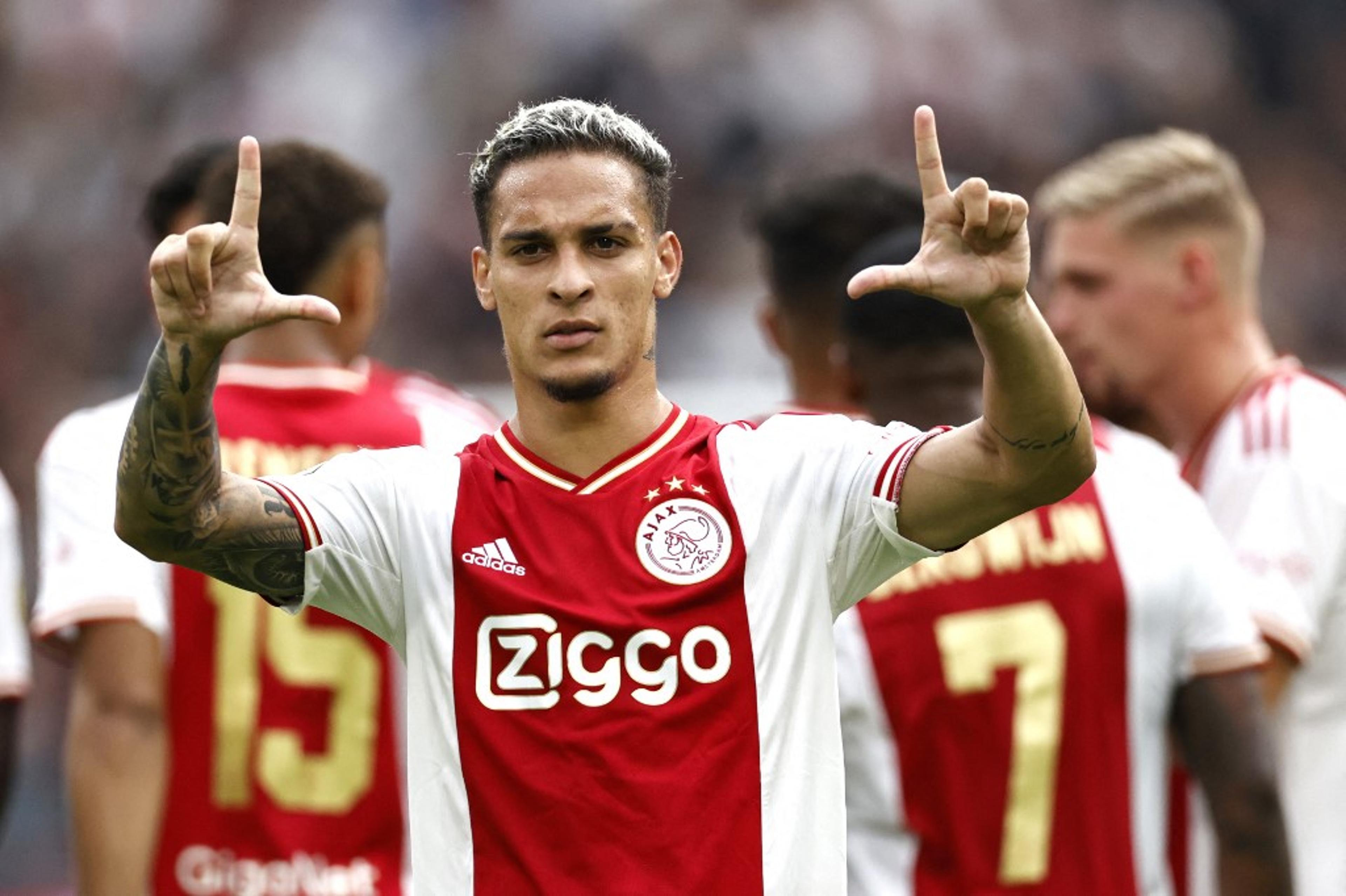 Ajax e Manchester United entram em acordo e Antony é esperado para assinar contrato