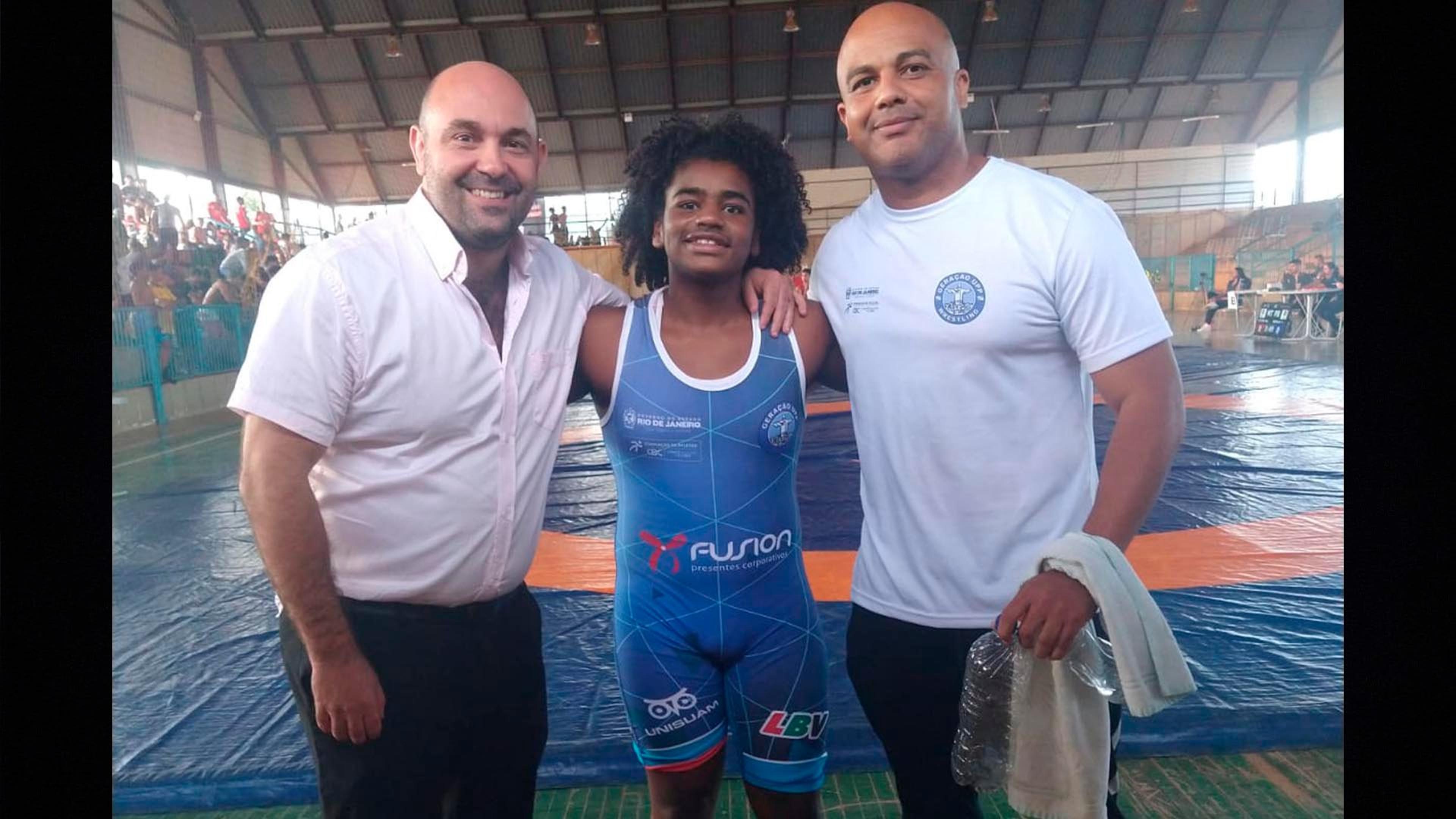 Jovens do Jacarezinho brilham no campeonato brasileiro de wrestling em Brasília