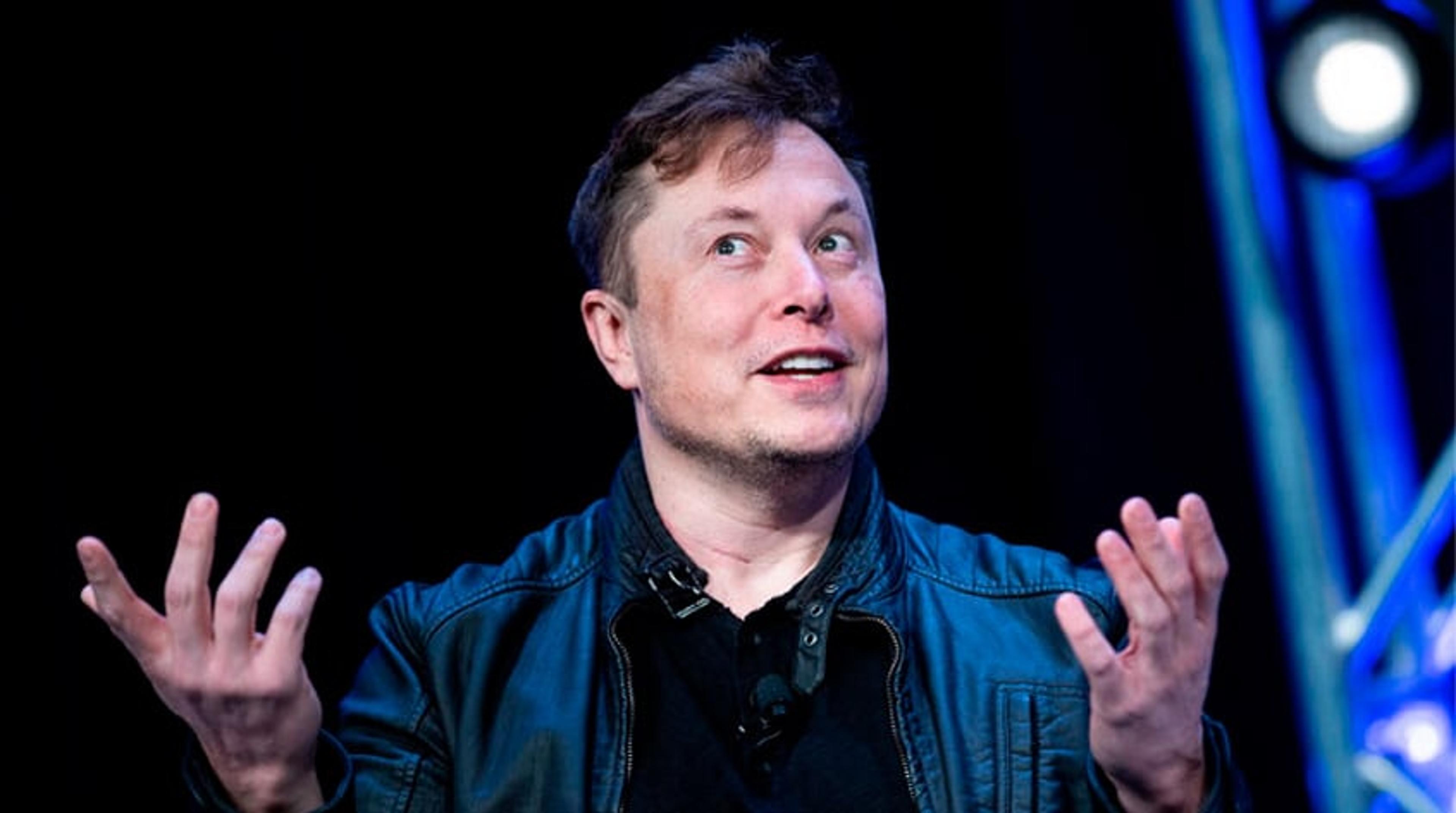 Elon Musk responde sobre possível compra do Manchester United