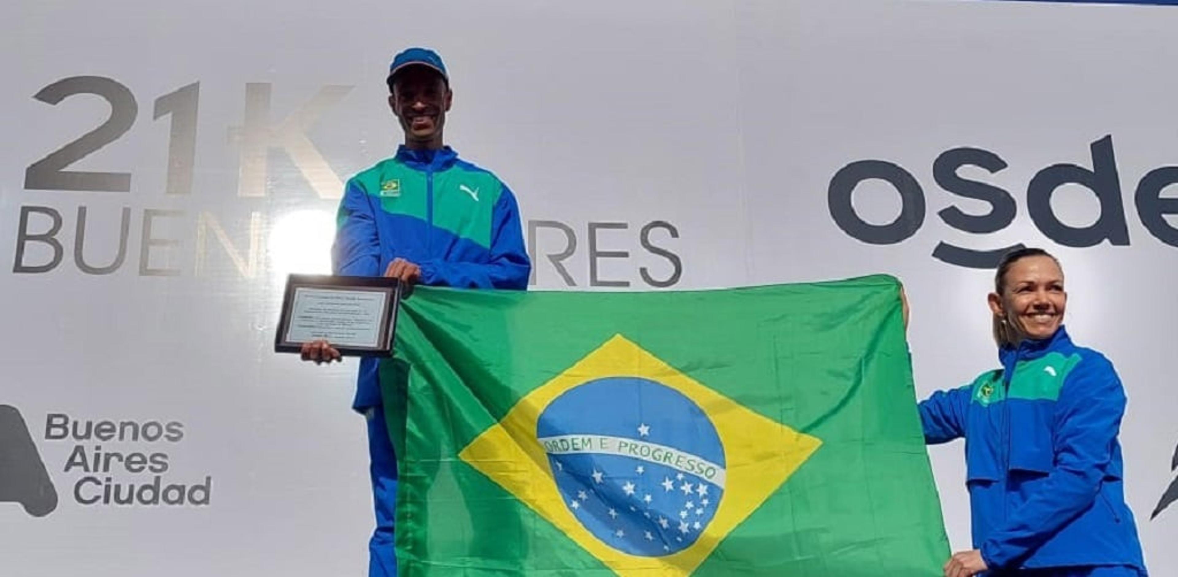 Jonathan Cruz é o melhor brasileiro na Meia Maratona de Buenos Aires