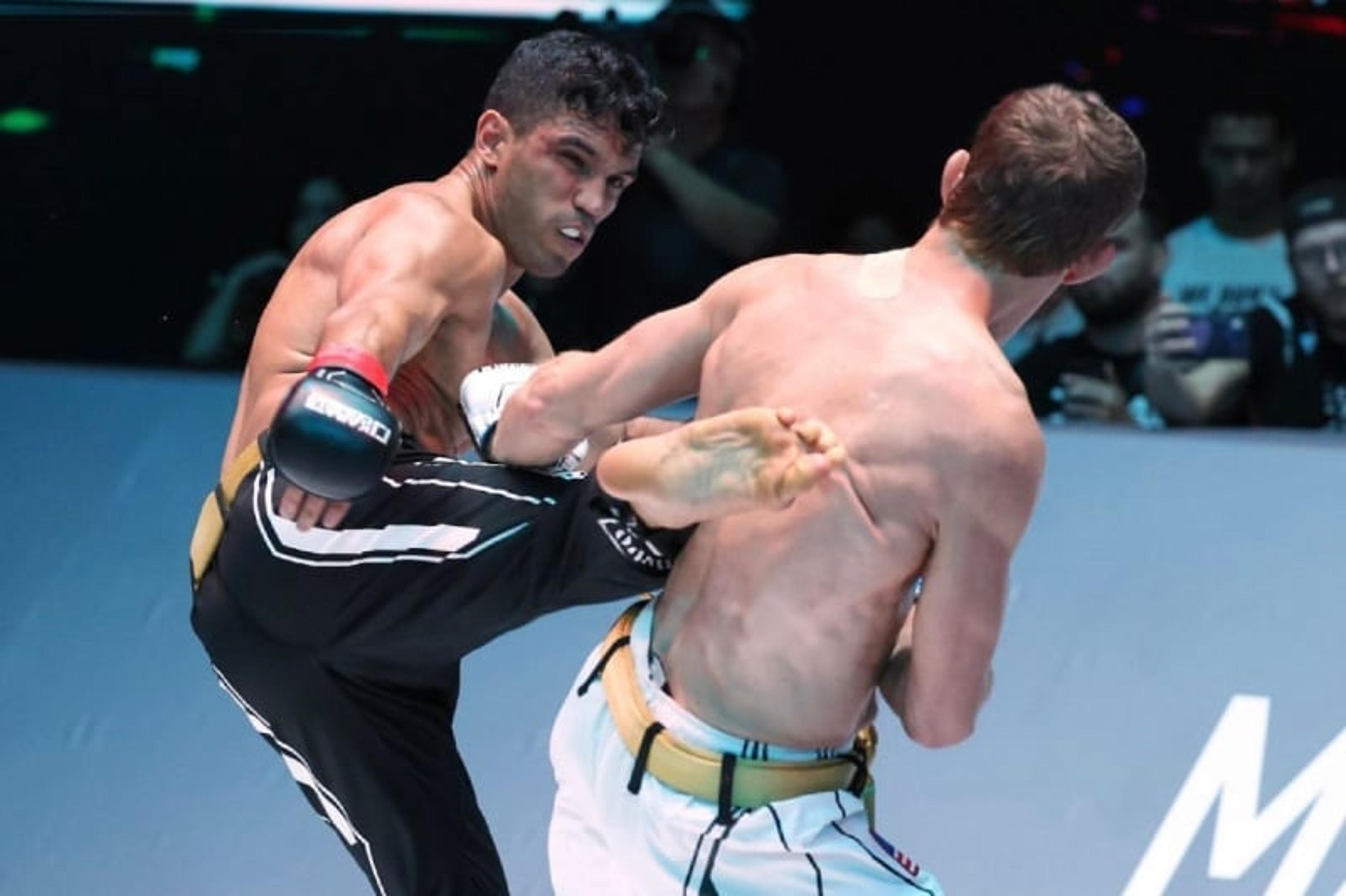 Após conquistar cinturão inédito, Luiz Victor Rocha volta a fazer bonito no Karate Combat