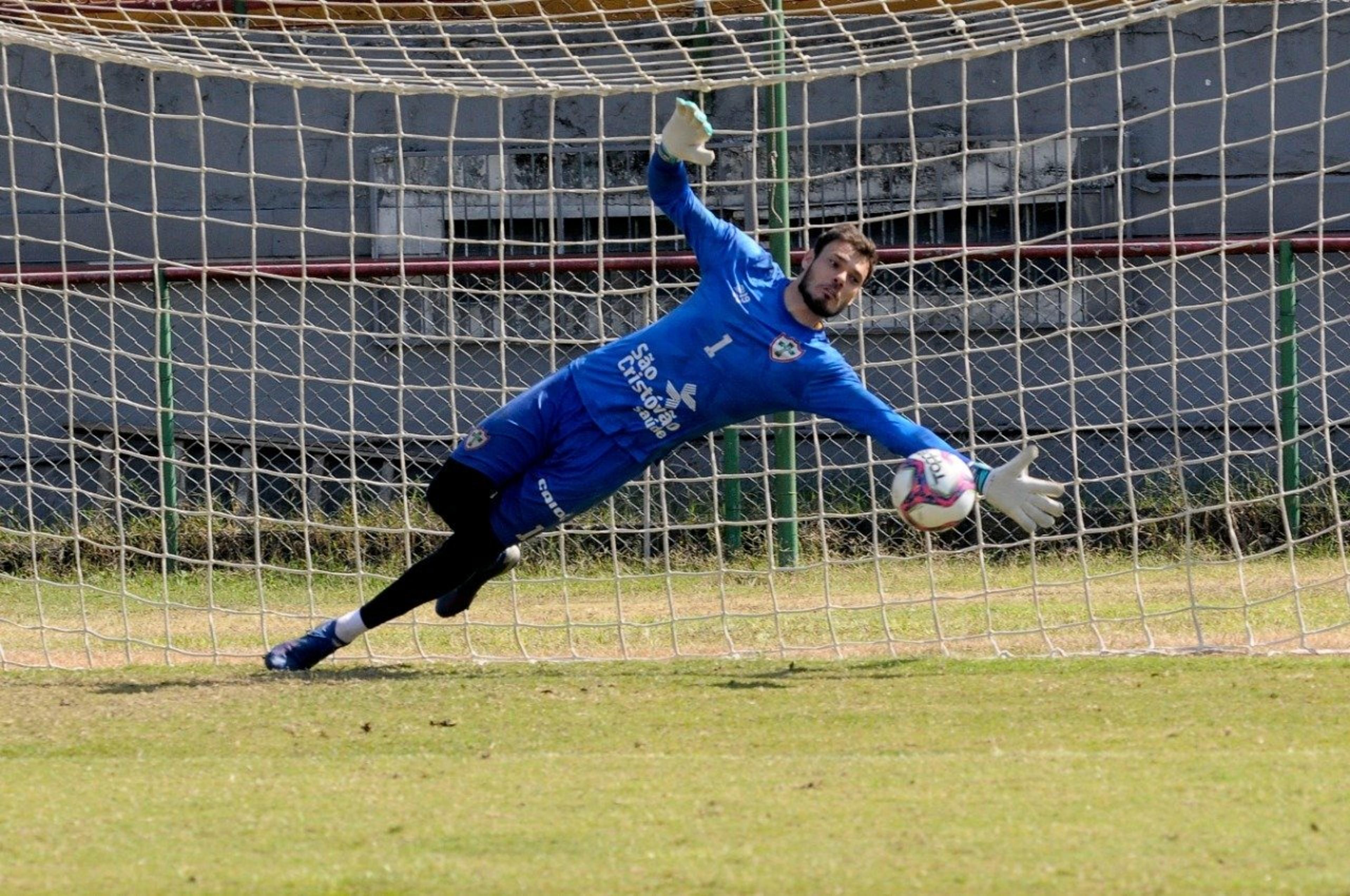 Thomazella, da Portuguesa, projeta partida decisiva contra o Desportivo Brasil pela Copa Paulista