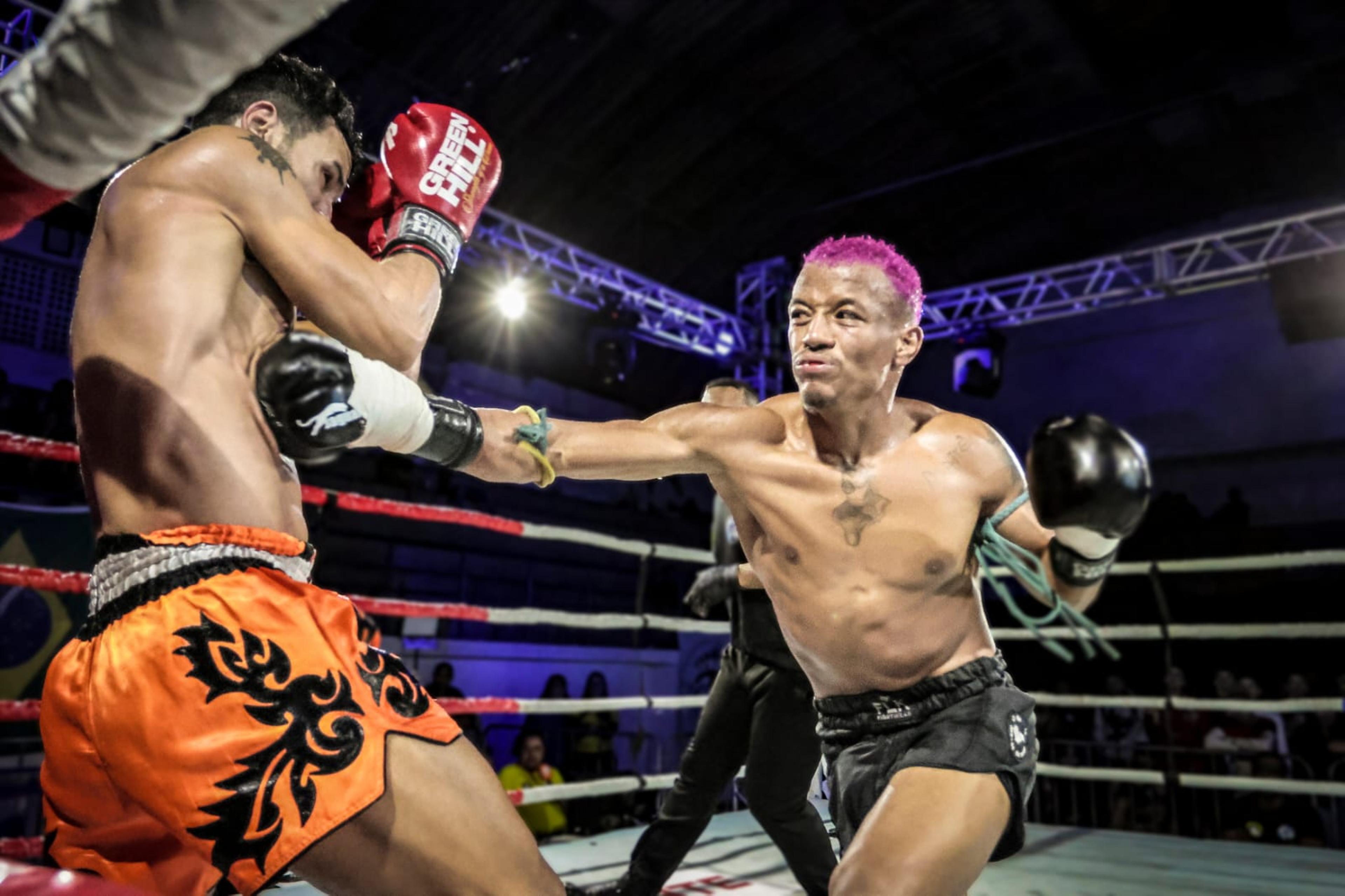 Vitor Lost derrota Willyam Souza, e organizador celebra sucesso do Estadual de Muaythai 2022