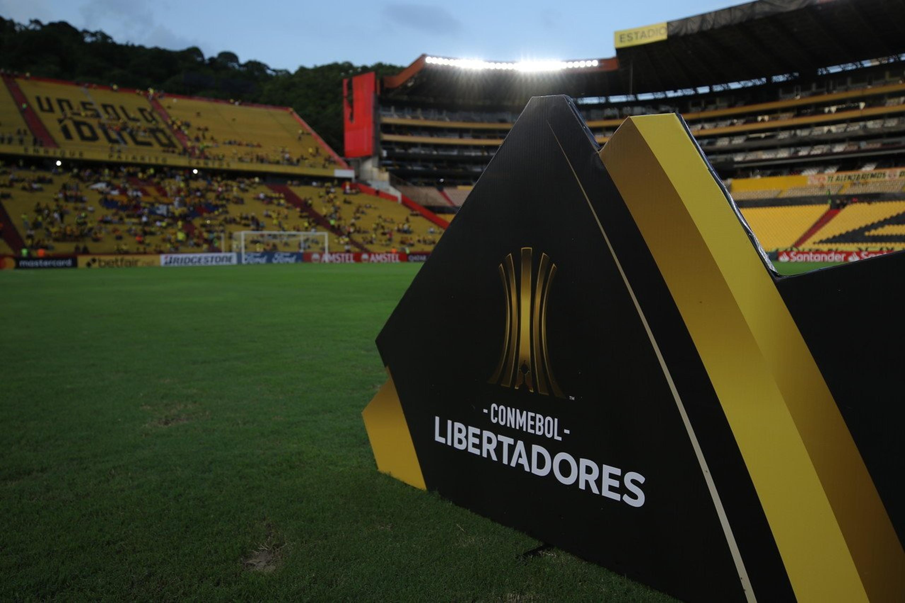 Libertadores: Presidente do Flamengo vai a Guayaquil, e clube tem reunião agendada com Conmebol e Athletico