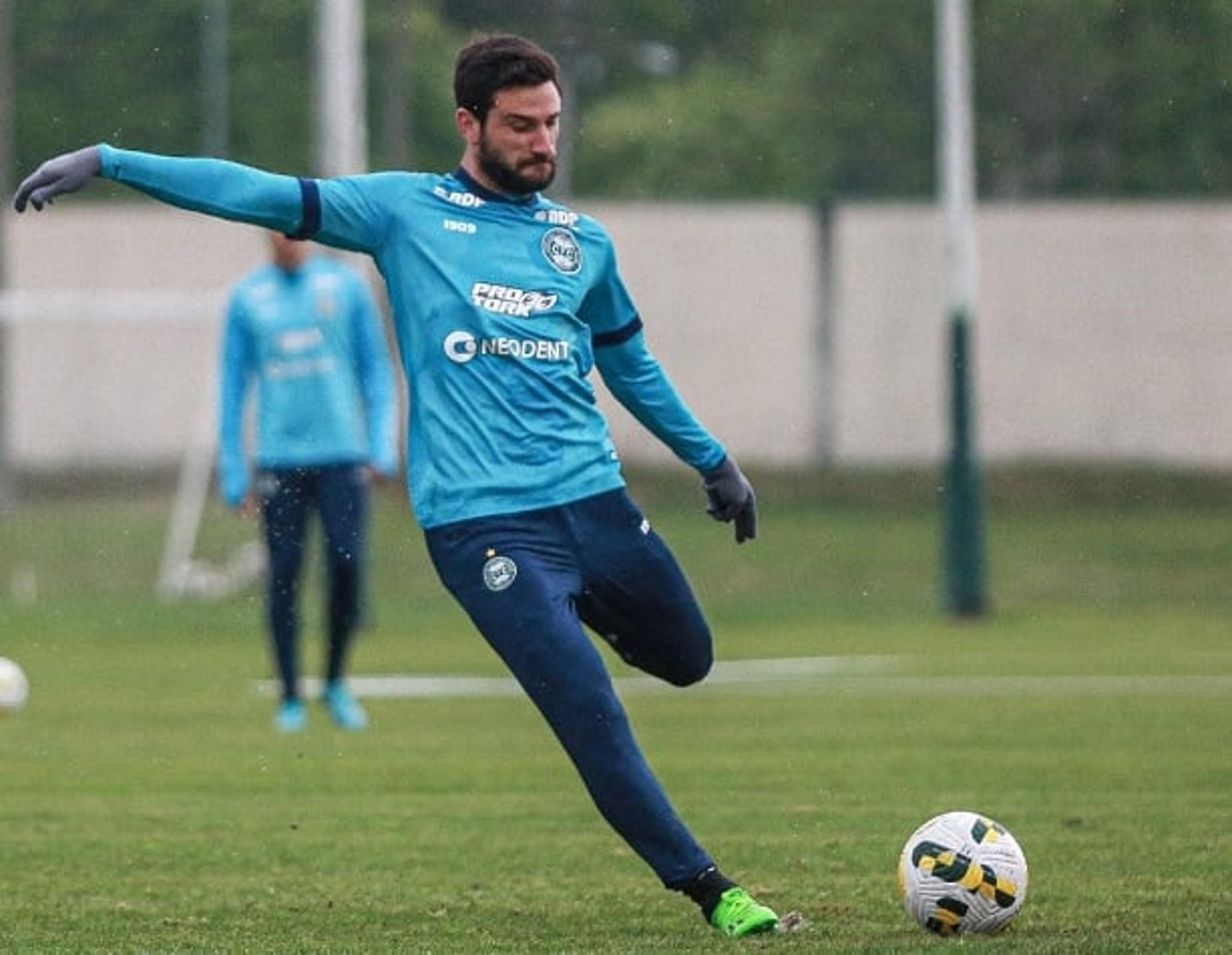 Boschilia retorna ao Coritiba para a reta final do Brasileirão: ‘Louco pra jogar’